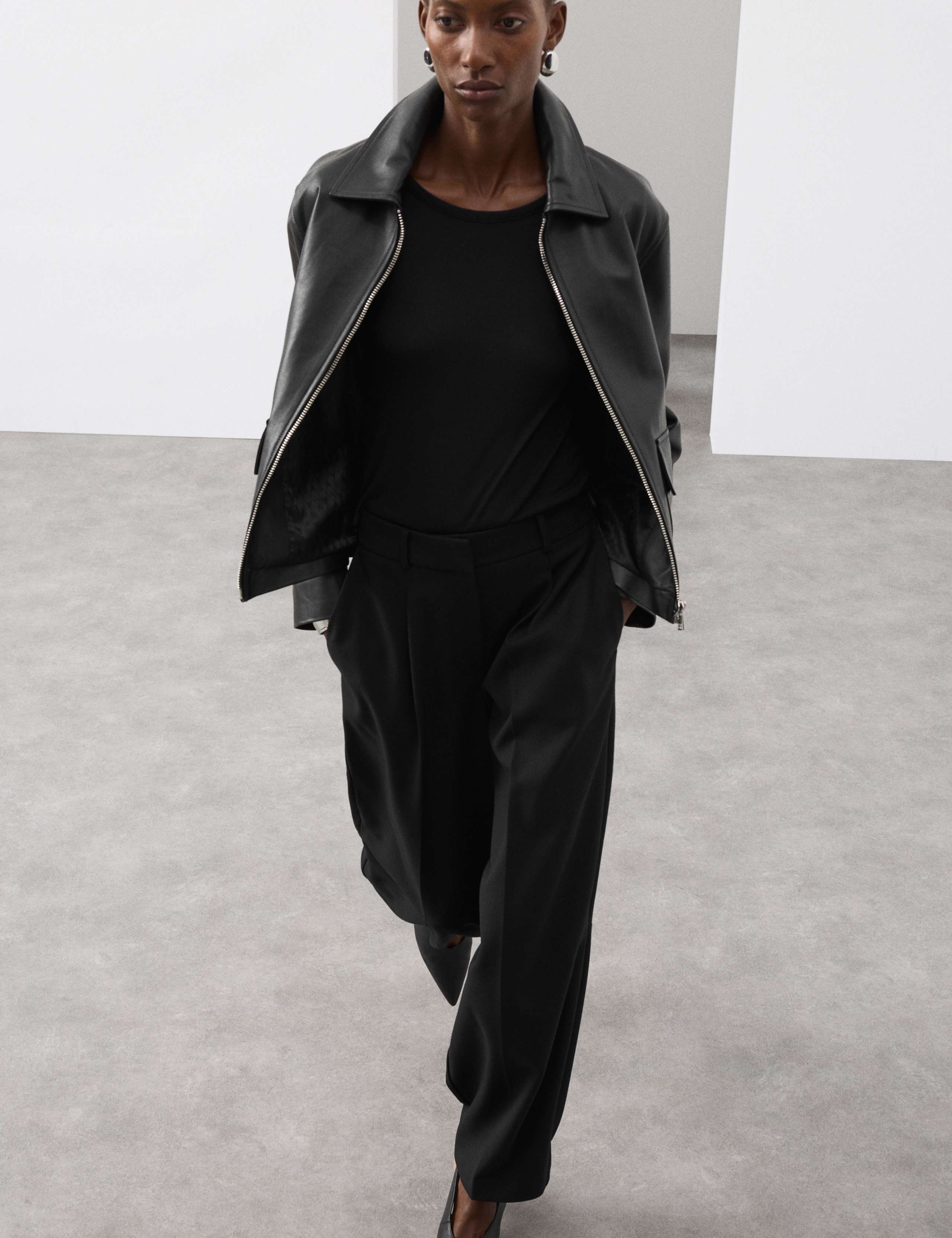 Tailored Barrel Leg Trousers with Wool 6 of 6