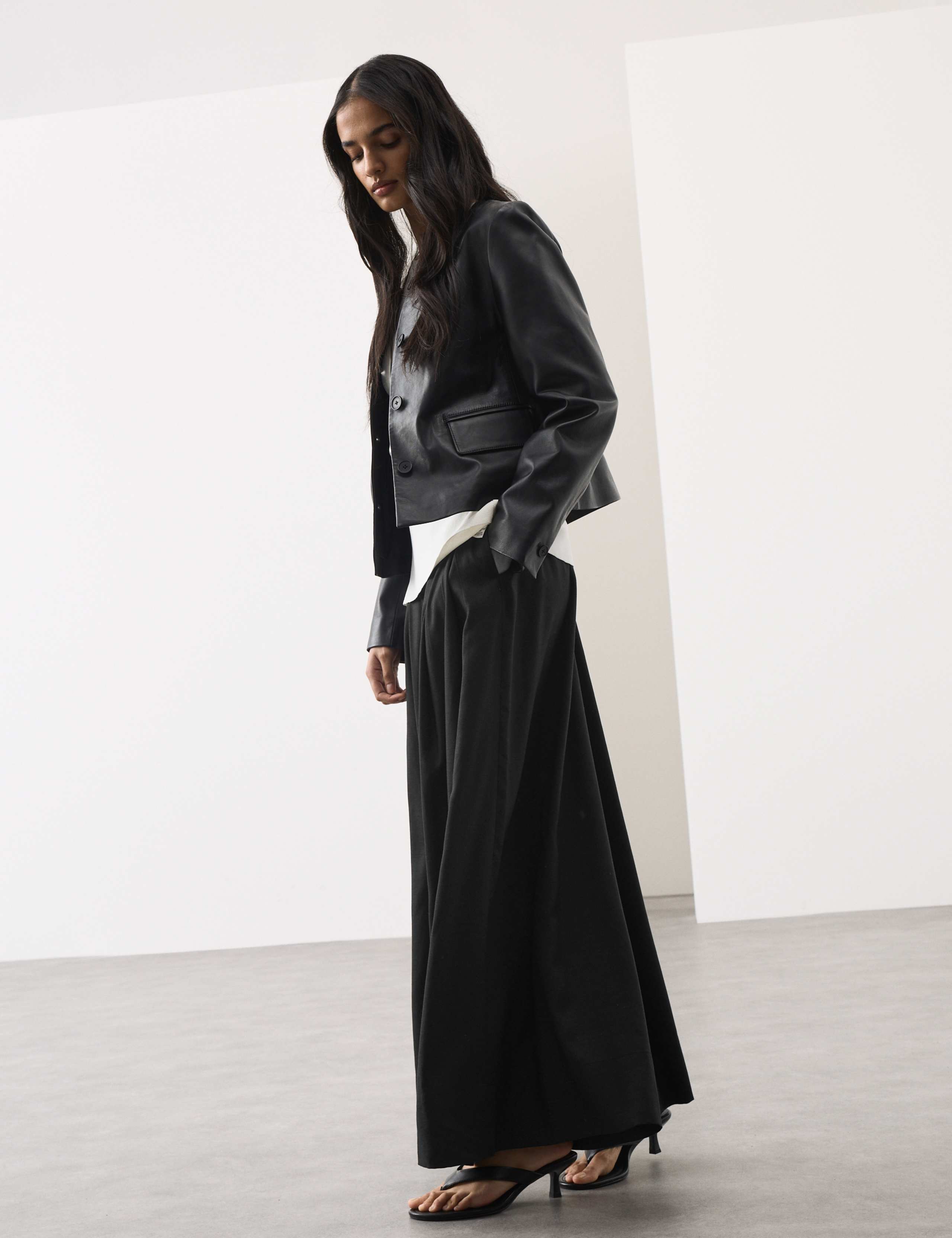 Lyocell Rich Wide Leg Trousers With Wool 7 of 7