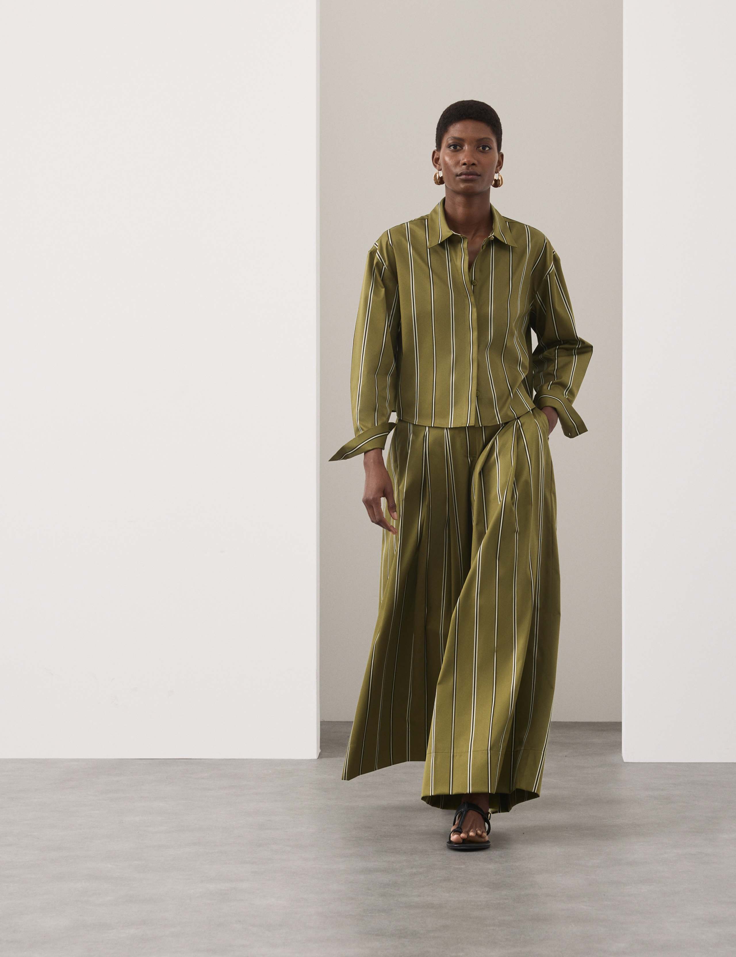 Striped Pleat Front Wide Leg Trousers 5 of 8