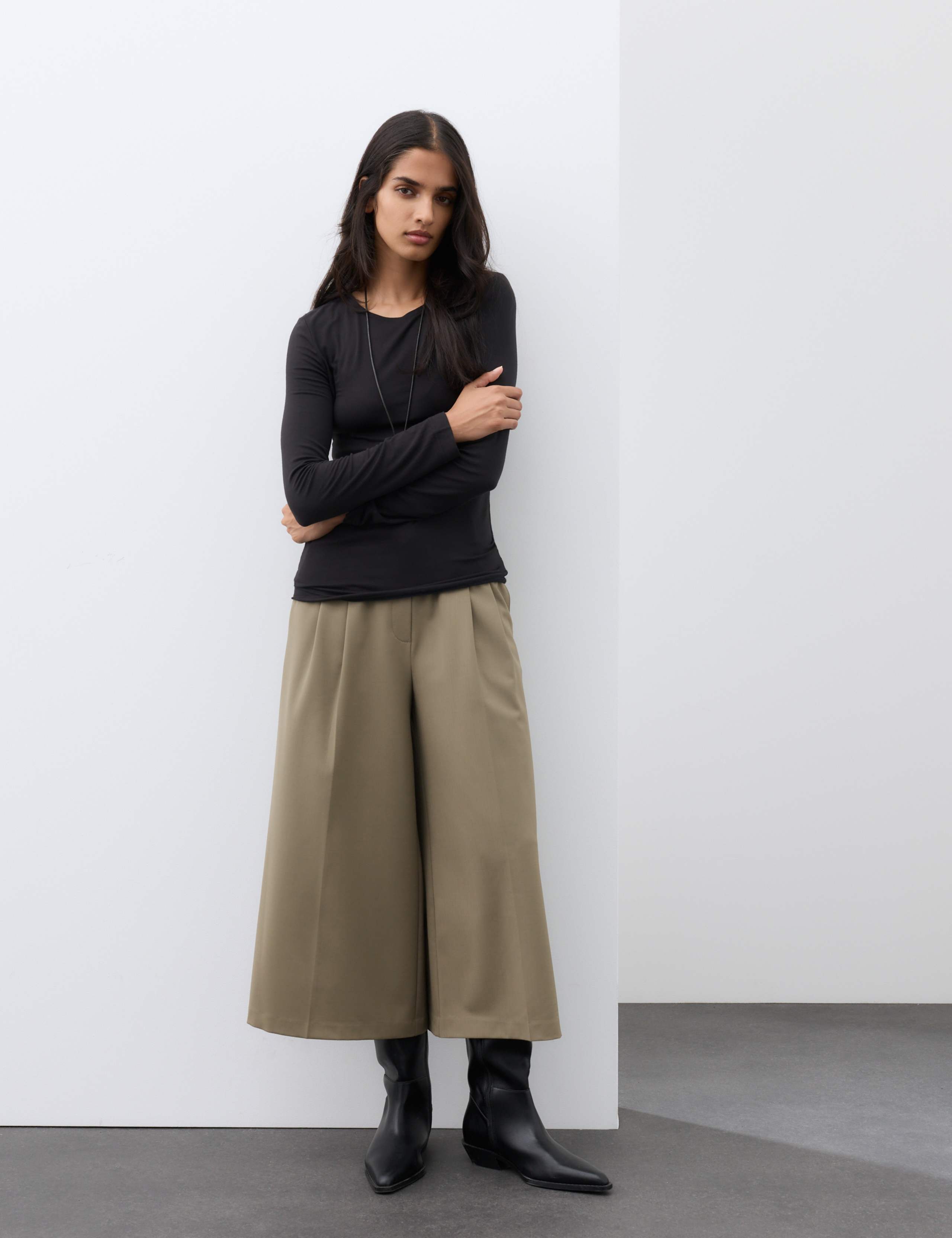 Wool Blend Tailored Wide Leg Culottes 4 of 7
