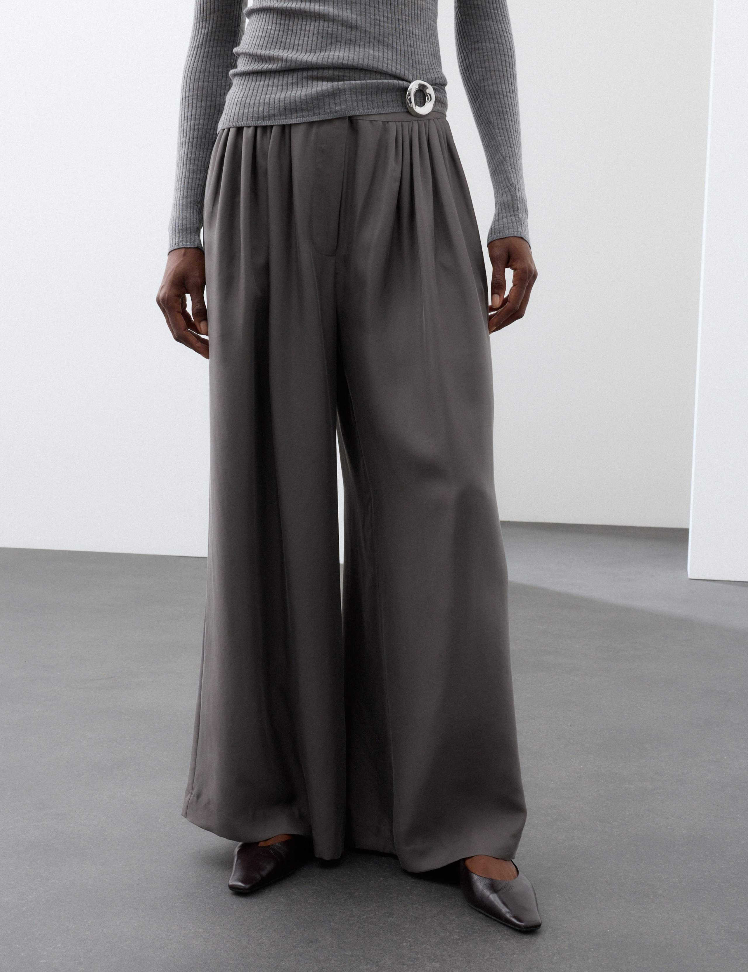 Pure Silk Gathered Waist Wide Leg Trousers 7 of 7