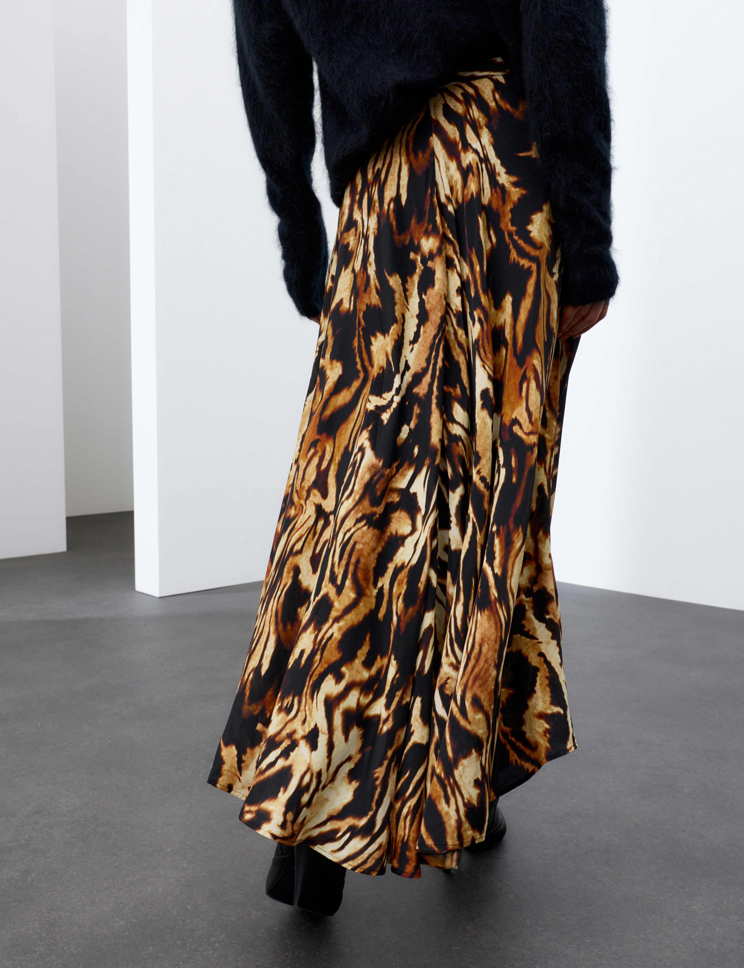 Animal Print Asymmetric Midi Skirt with Silk 6 of 7