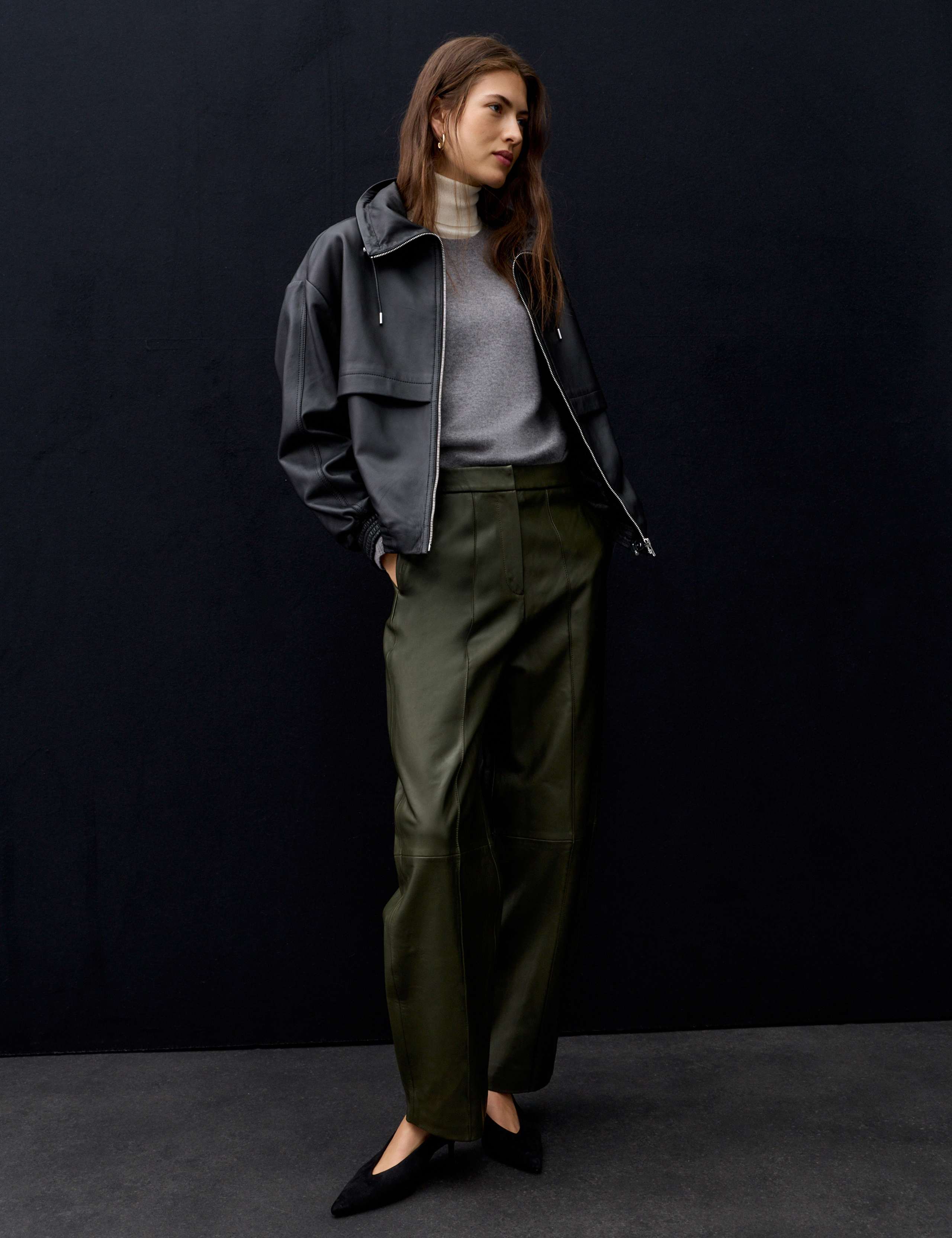 Leather Seam Detail Barrel Leg Cropped Trousers 5 of 6