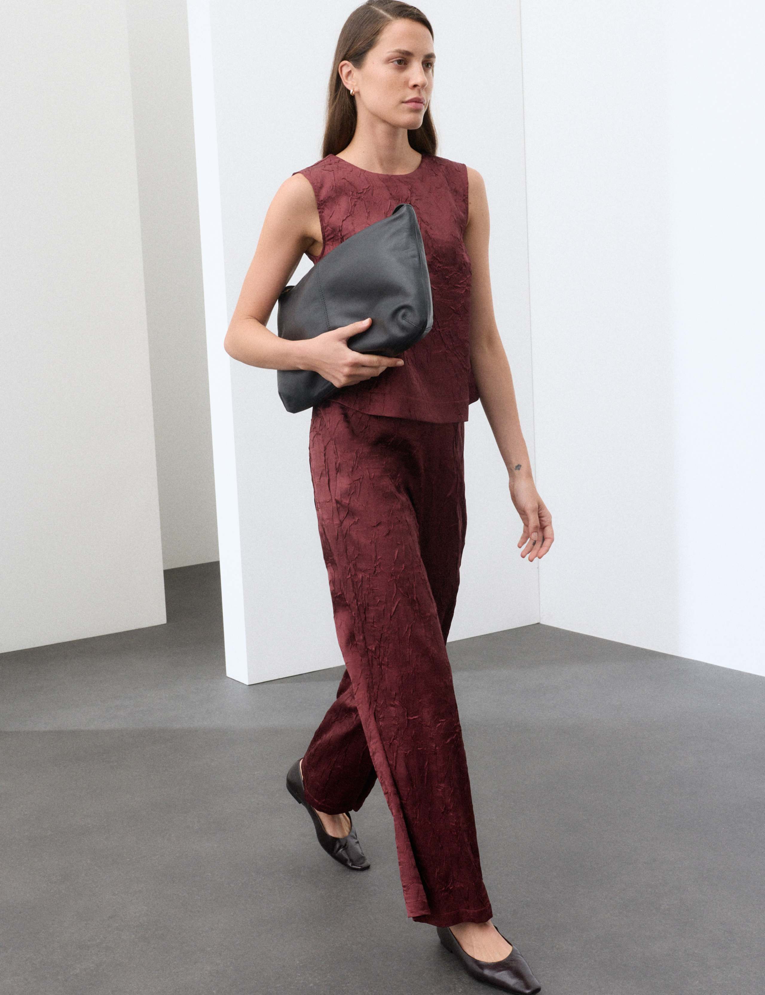 Satin Textured High Waisted Wide Leg Trousers 4 of 7