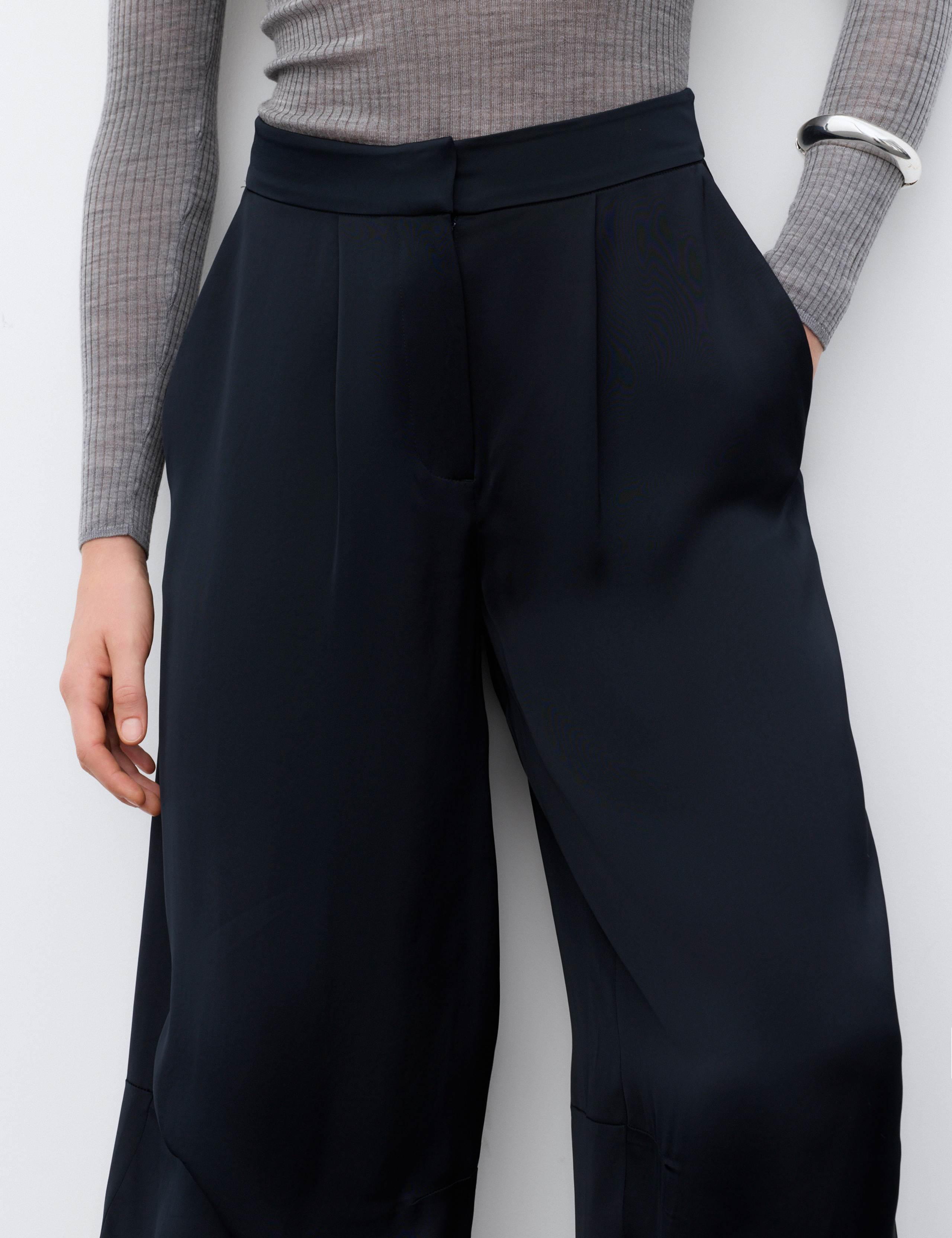 Satin Pleat Front Barrel Leg Cropped Trousers 7 of 7