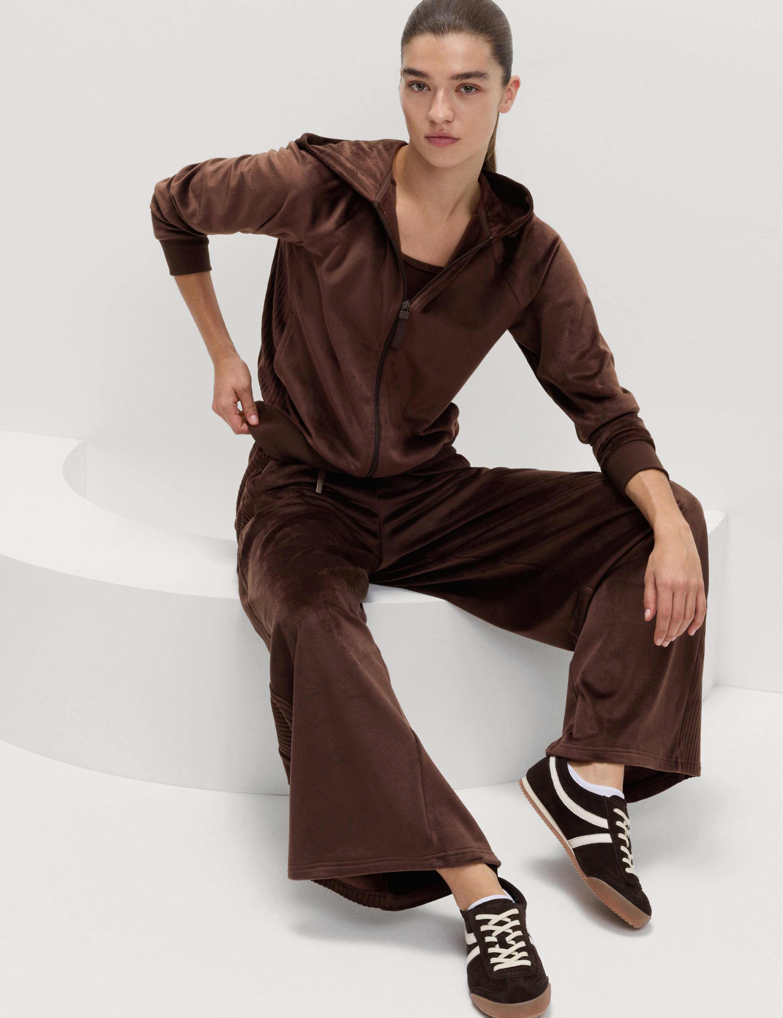 Super Soft Velour Zip Up Hoodie 4 of 5