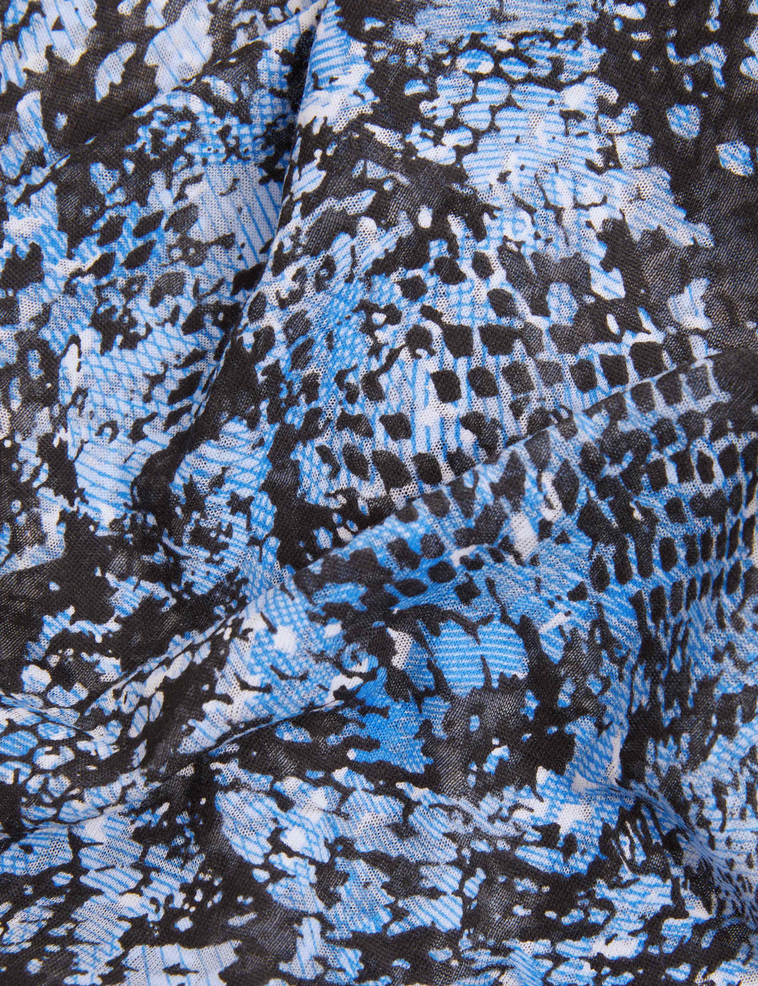 Lightweight Printed Scoop Neck T-Shirt 7 of 7