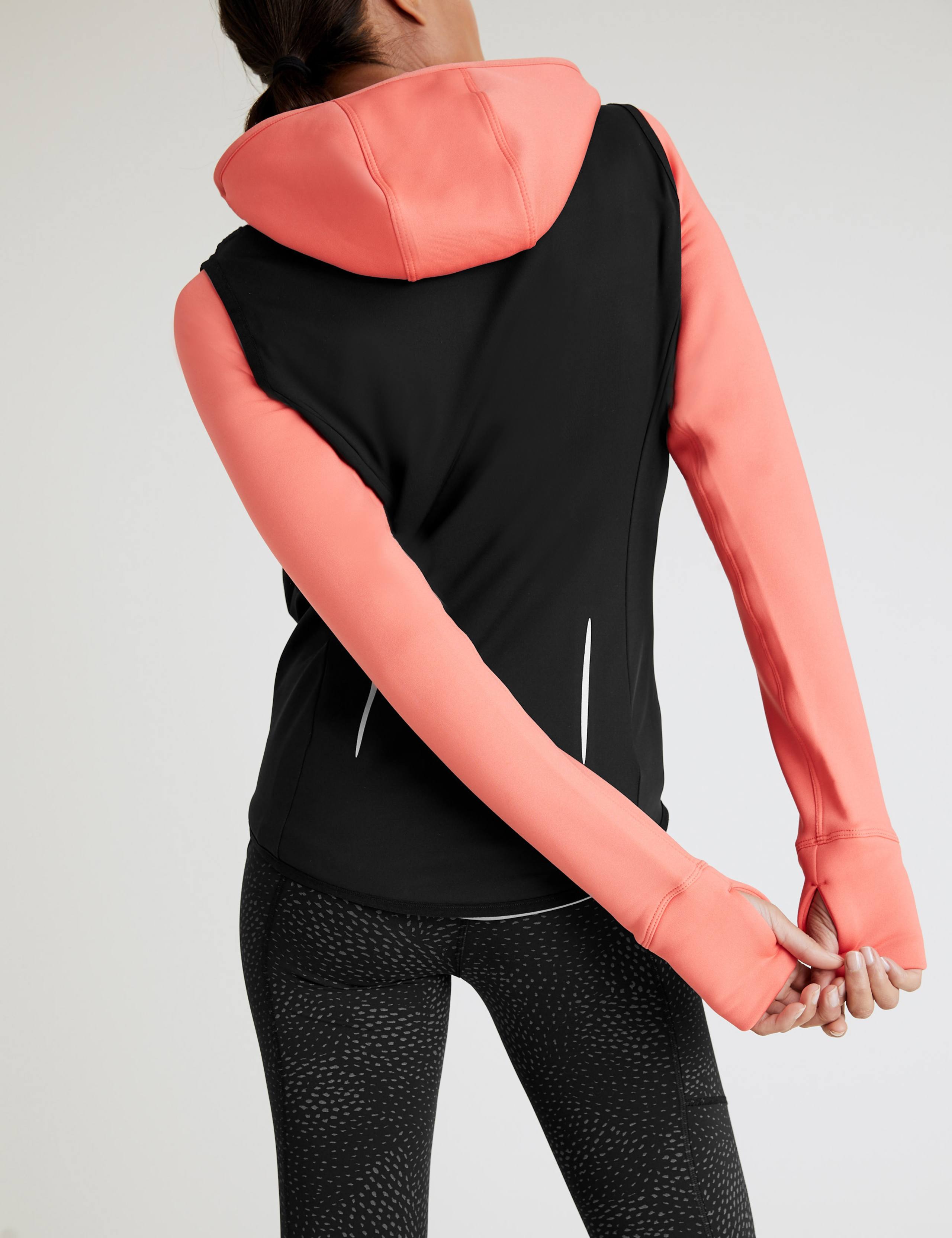 Padded Running Gilet 6 of 7