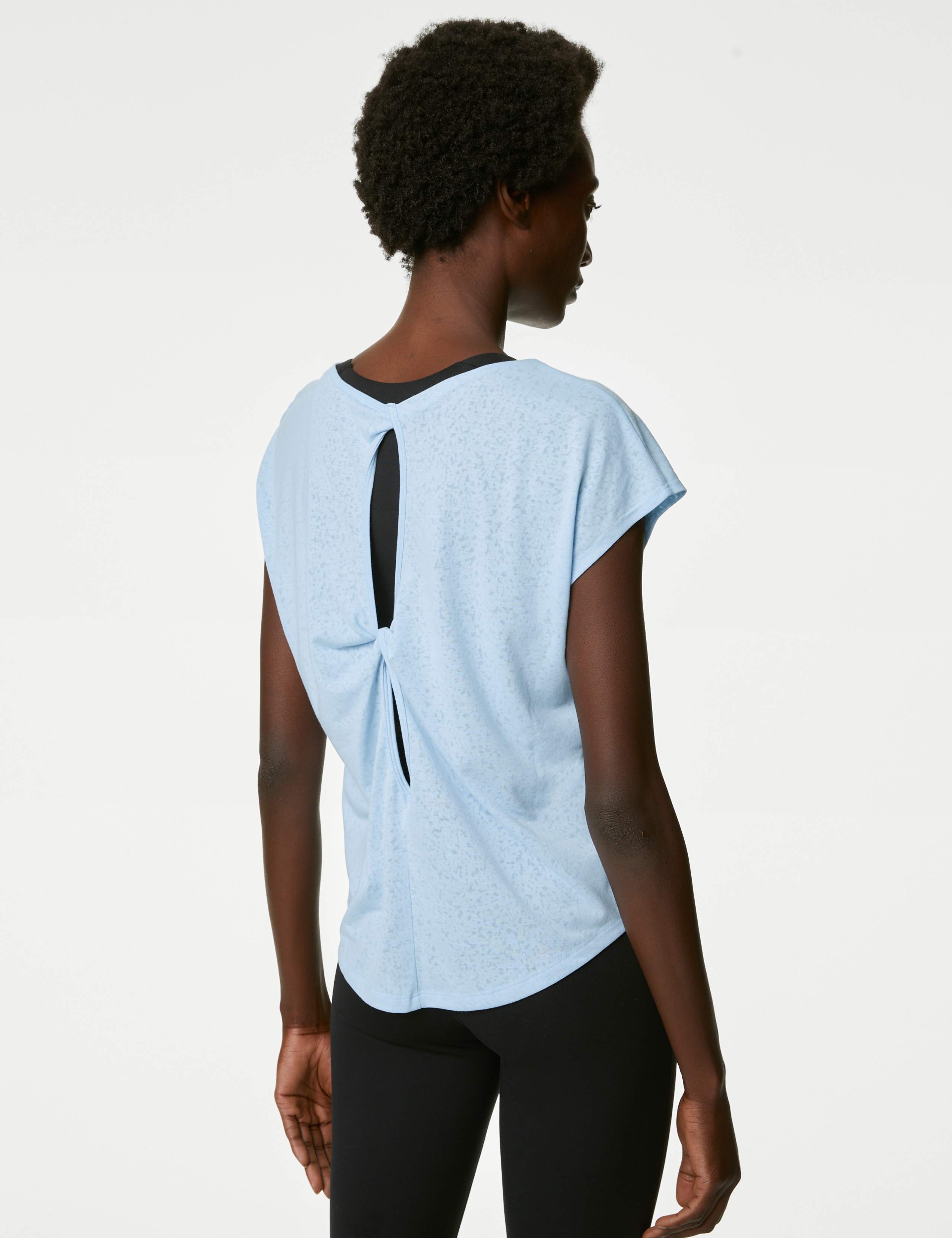 Scoop Neck Twist Back Yoga T-Shirt 5 of 6