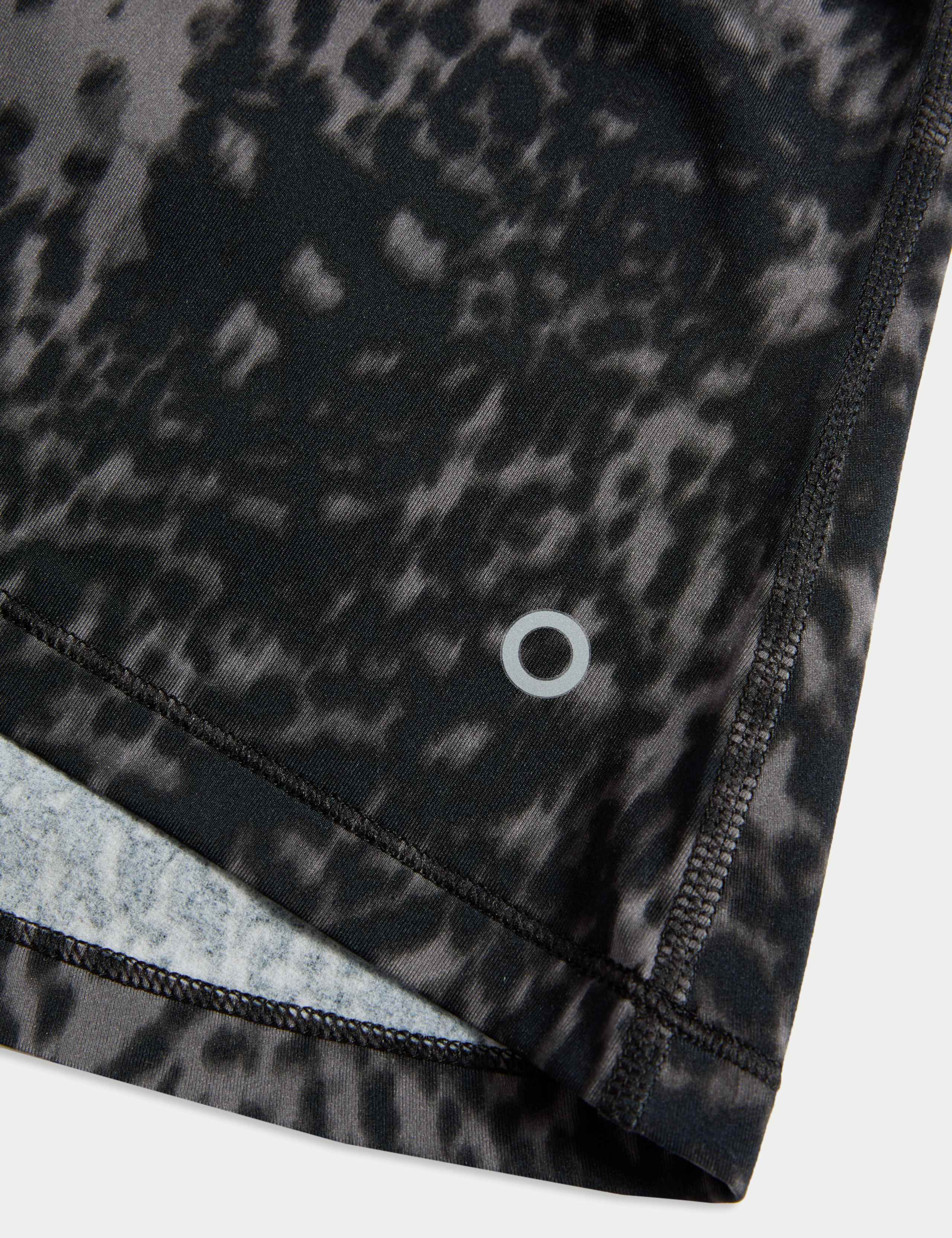 Ultraheat™ Printed Half Zip Running Top 7 of 7