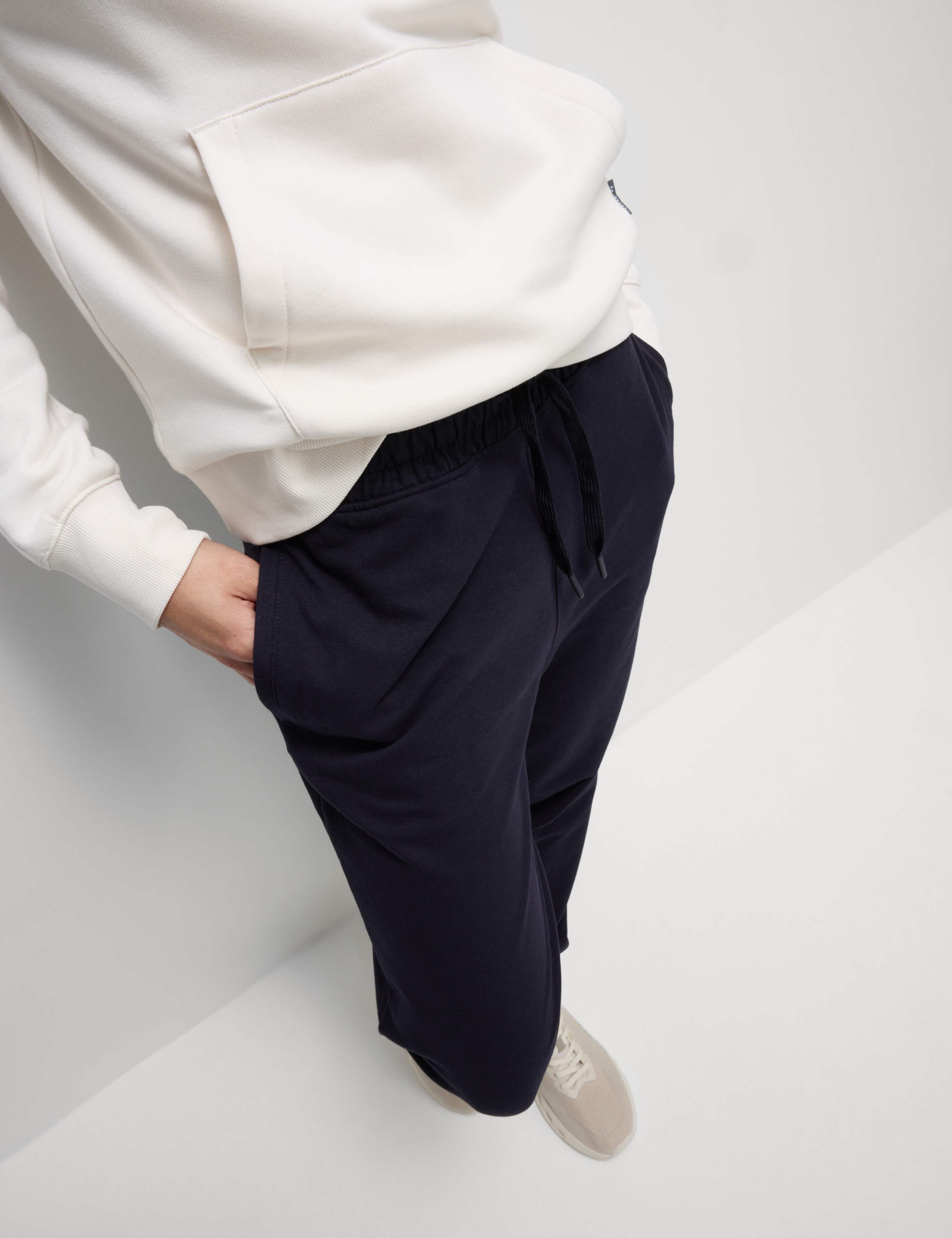 Cotton Rich Cuffed High Waisted Joggers 4 of 6