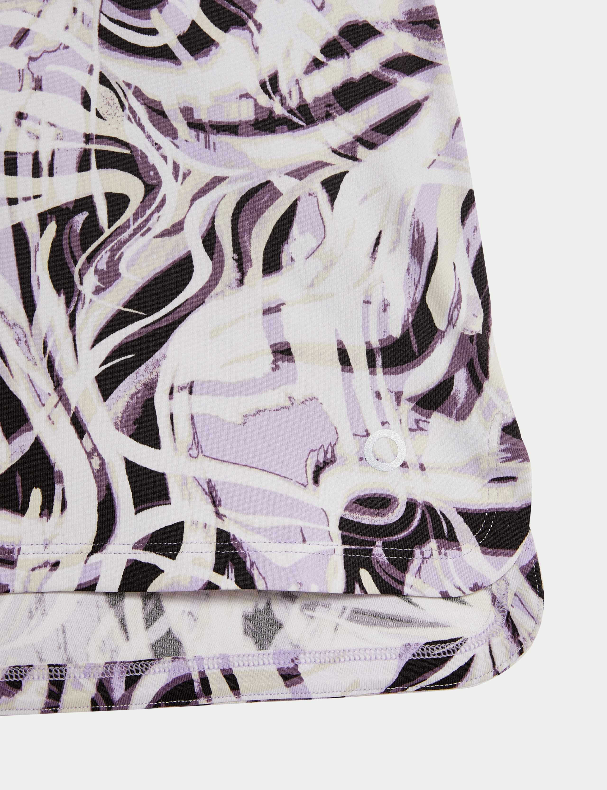 Printed Scoop Neck Fitted T-Shirt 5 of 5