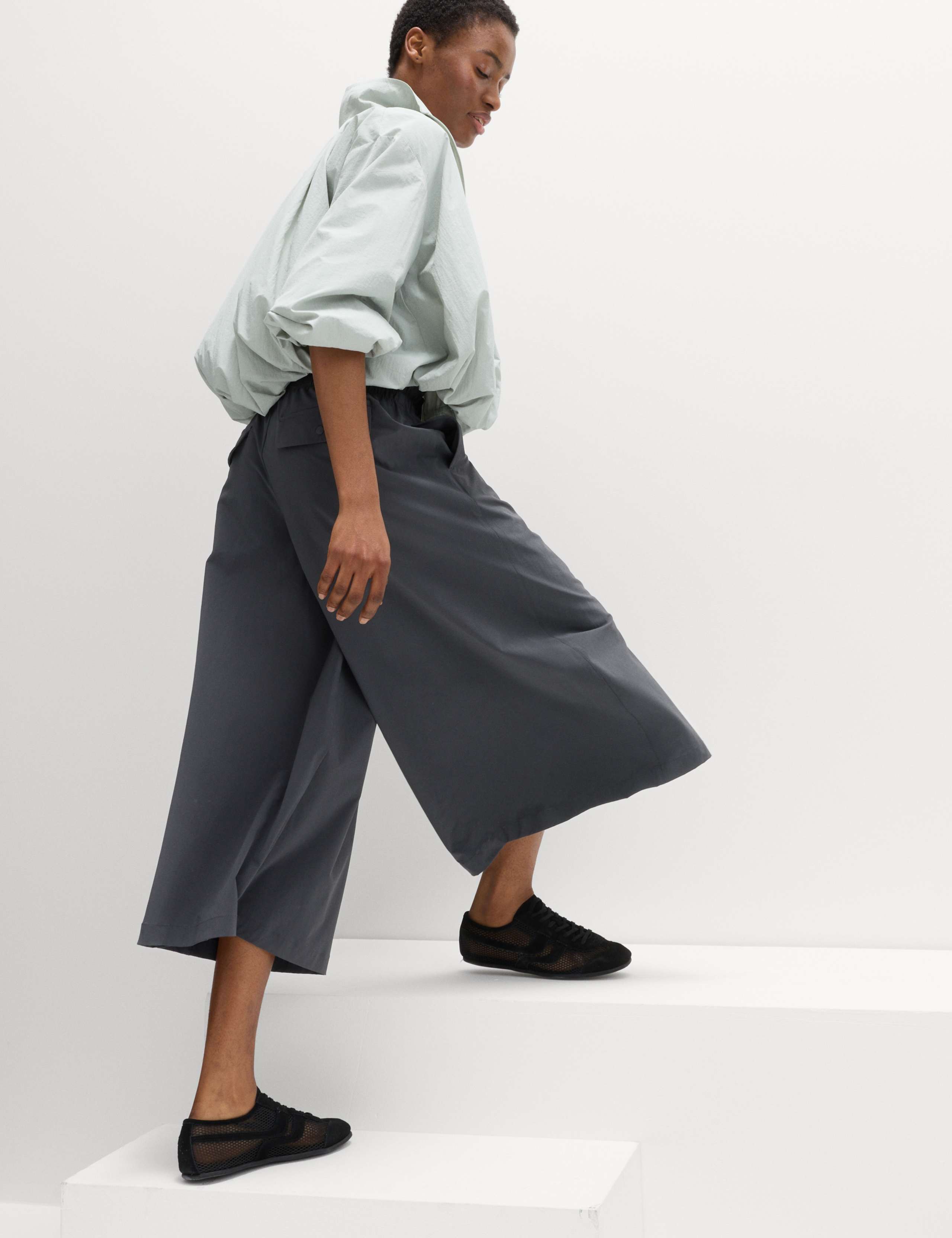 Woven Lightweight High Waisted Wide Leg Culottes 5 of 6