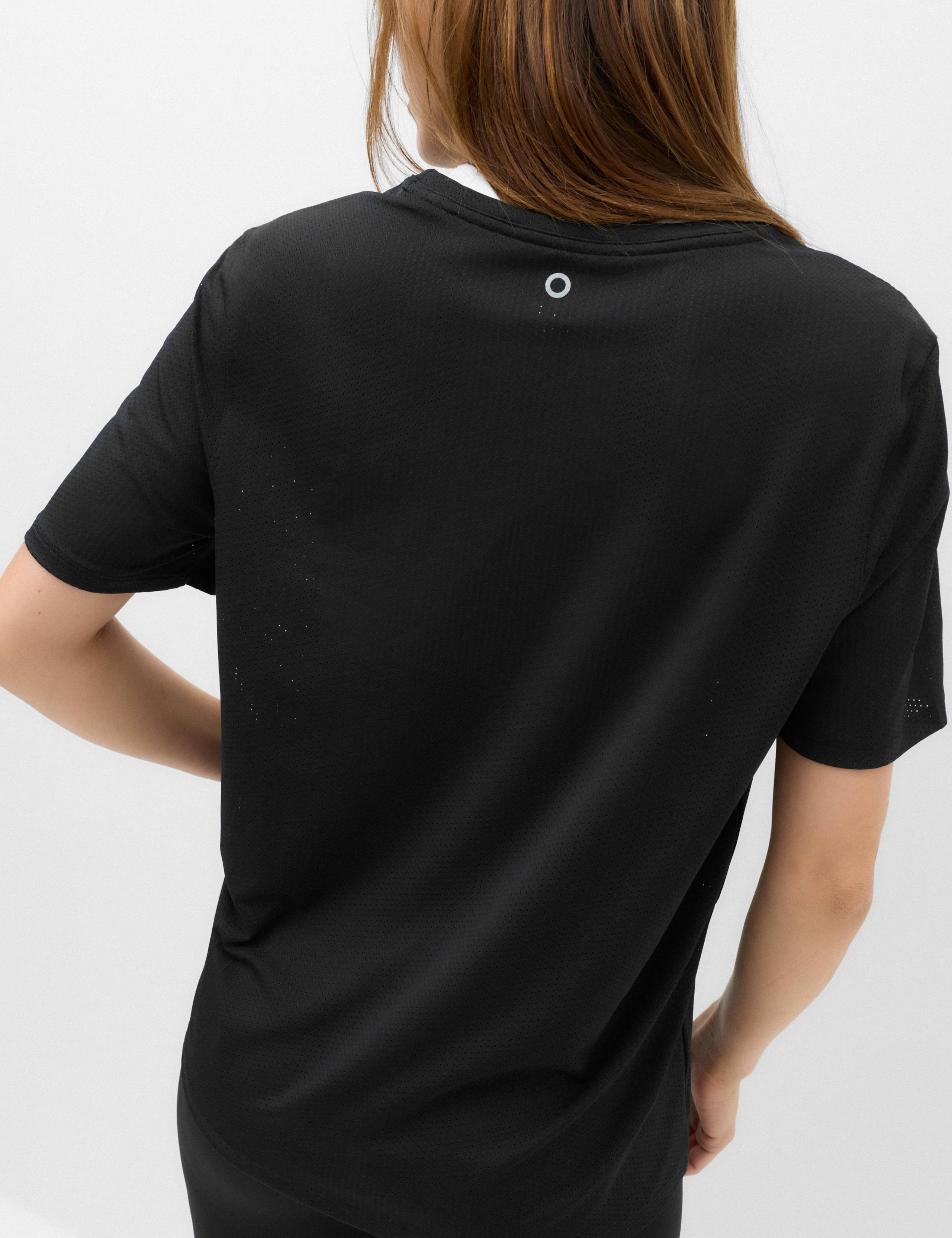 Round Neck Mesh Relaxed T-shirt 4 of 6