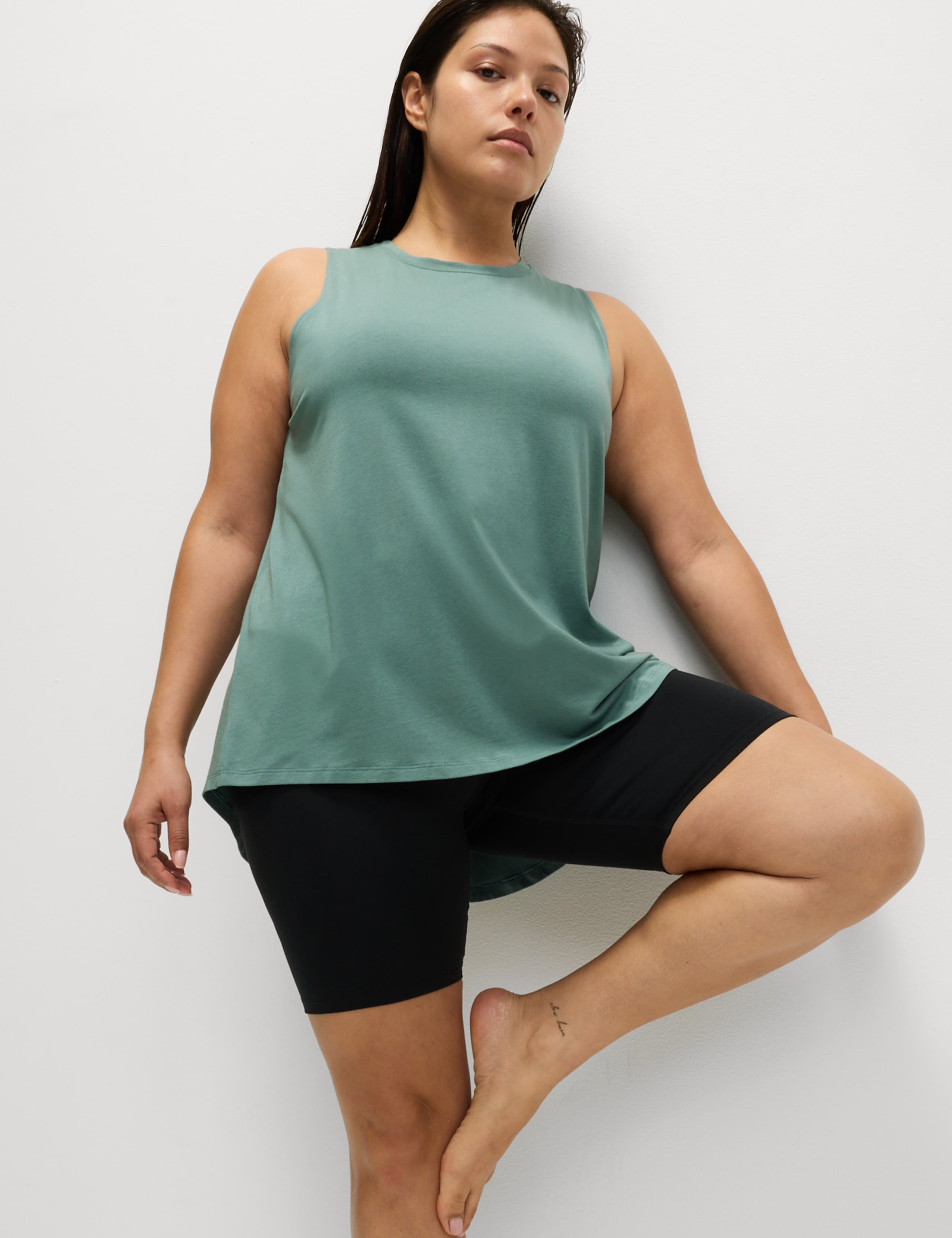 Cotton Modal Blend Tie Back Vest 3 of 5