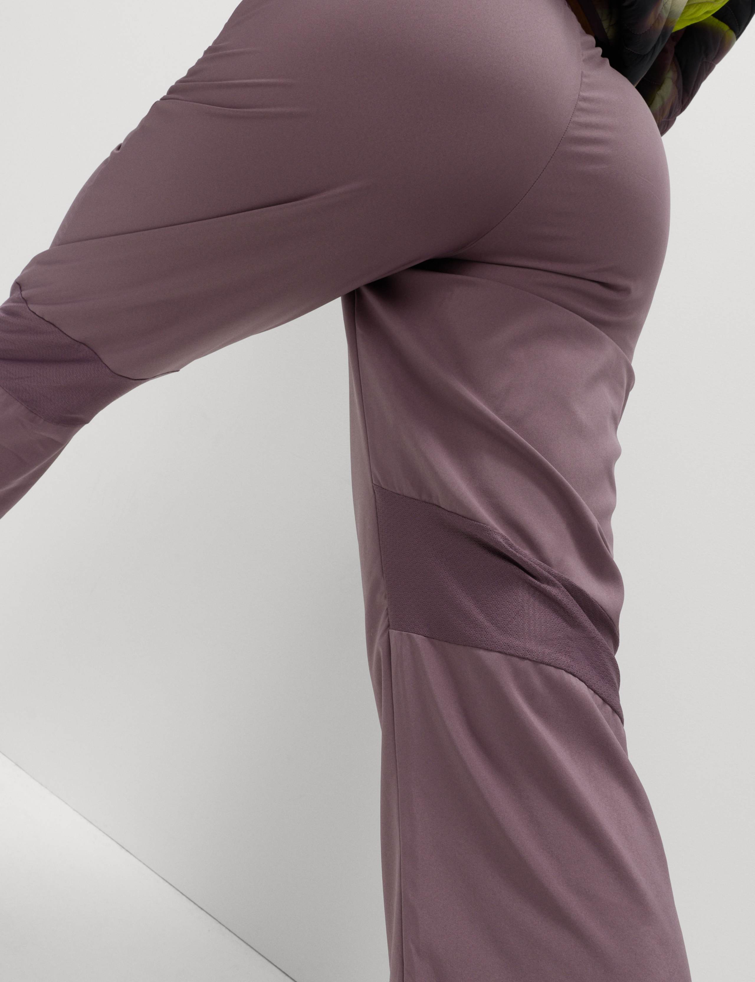 Woven Mesh Panel Lightweight Cuffed Joggers 5 of 7