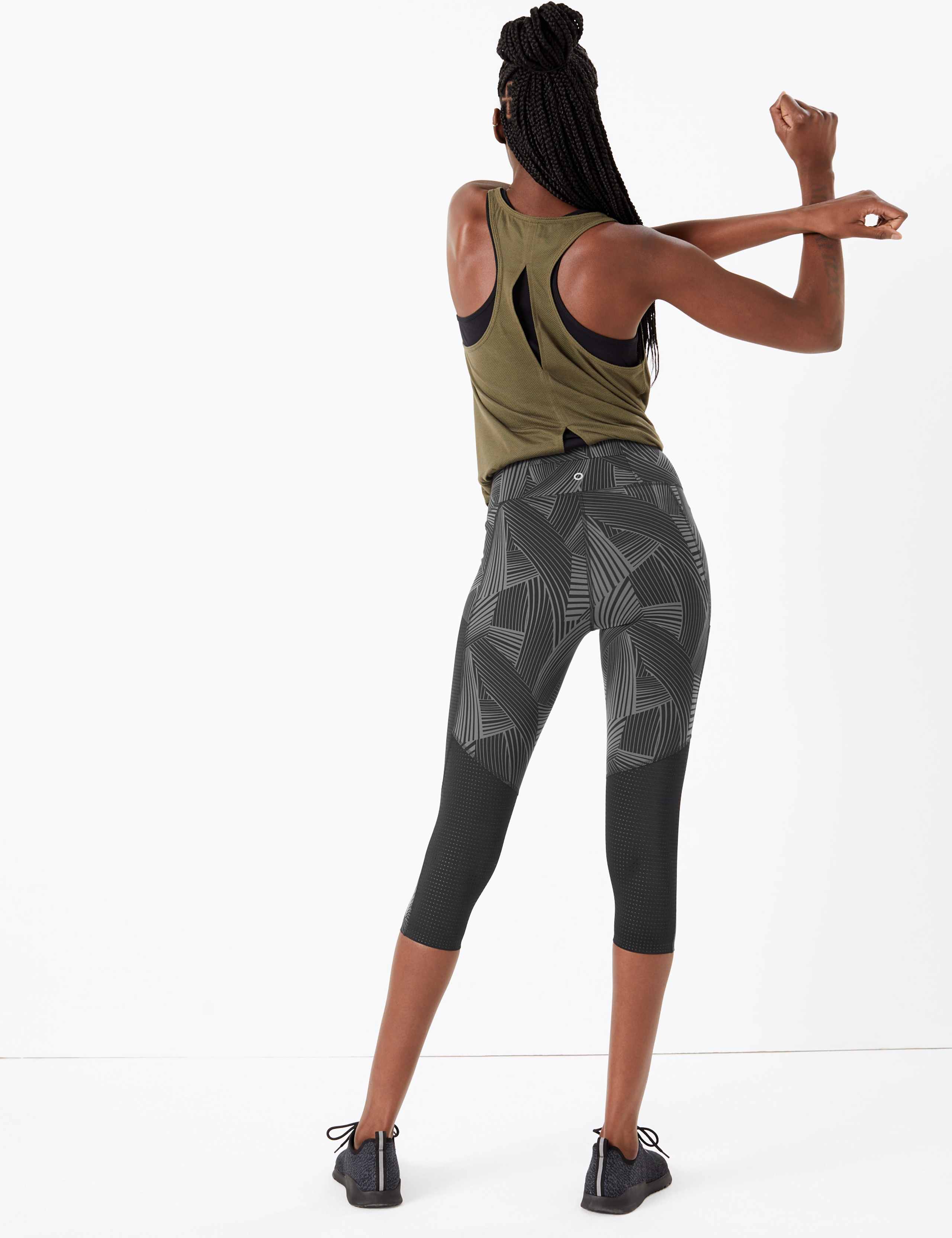 Go Train Mesh Cropped Gym Leggings 4 of 10