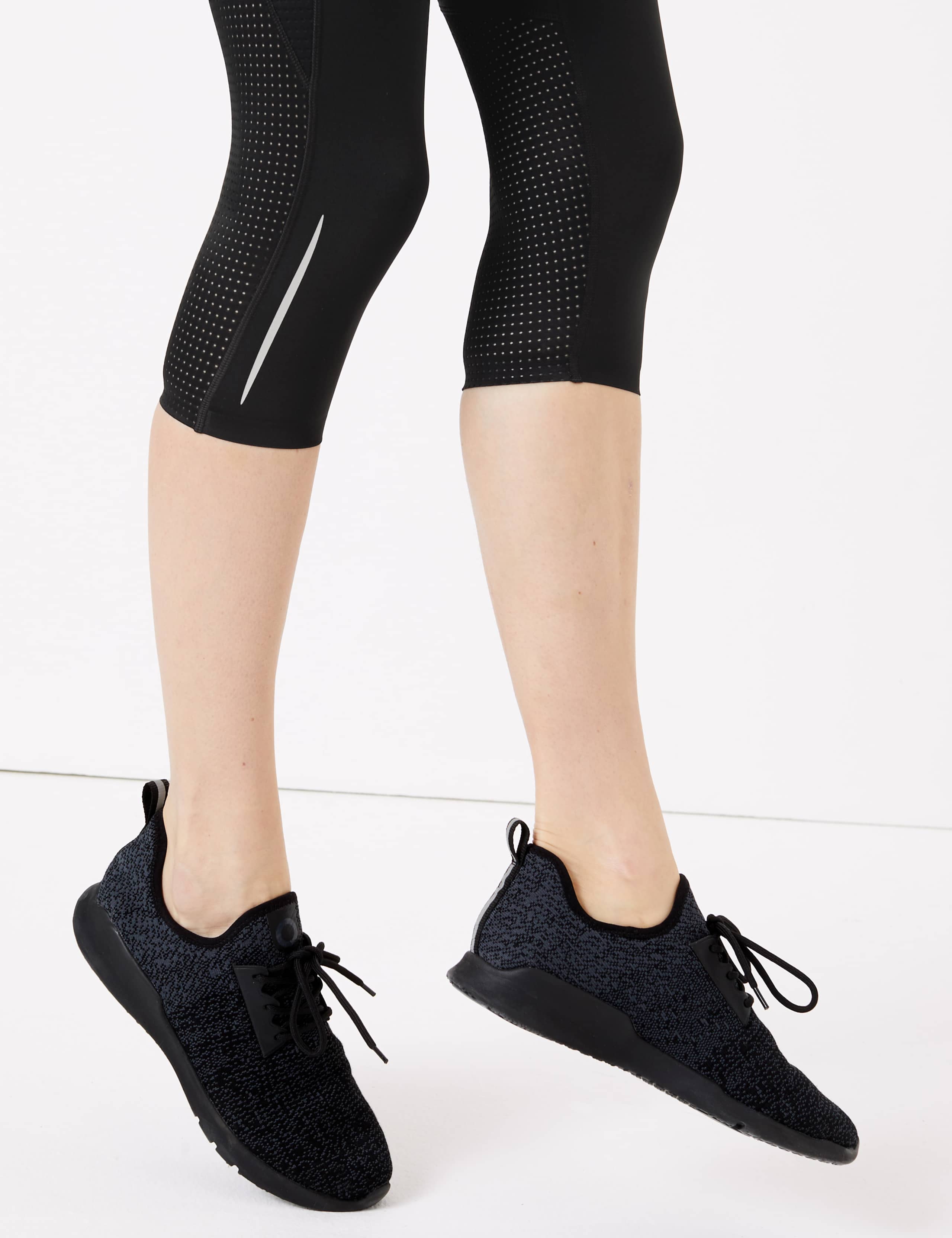 Go Train Mesh Cropped Leggings 6 of 8