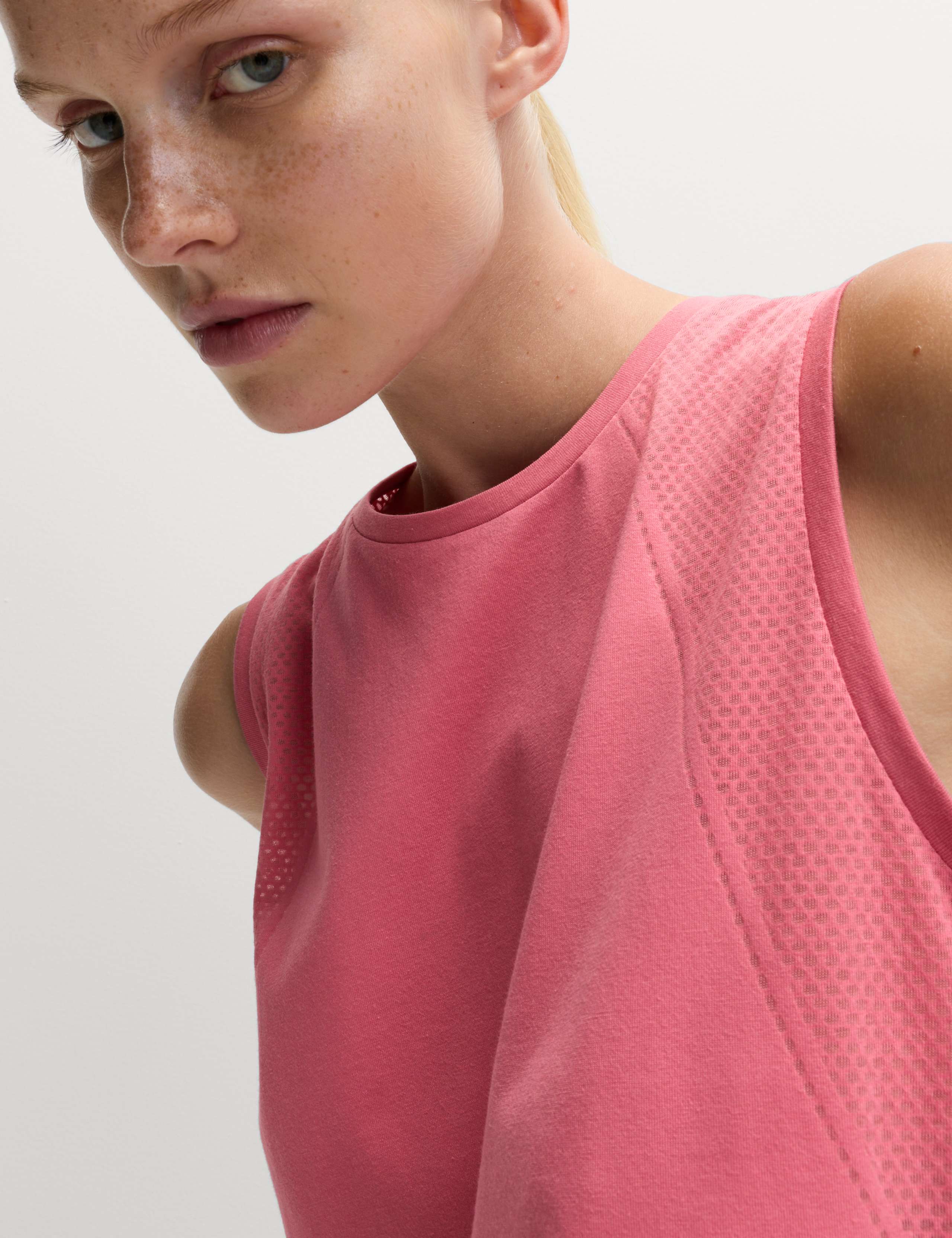 Cotton Blend Textured Yoga Vest Top 5 of 7