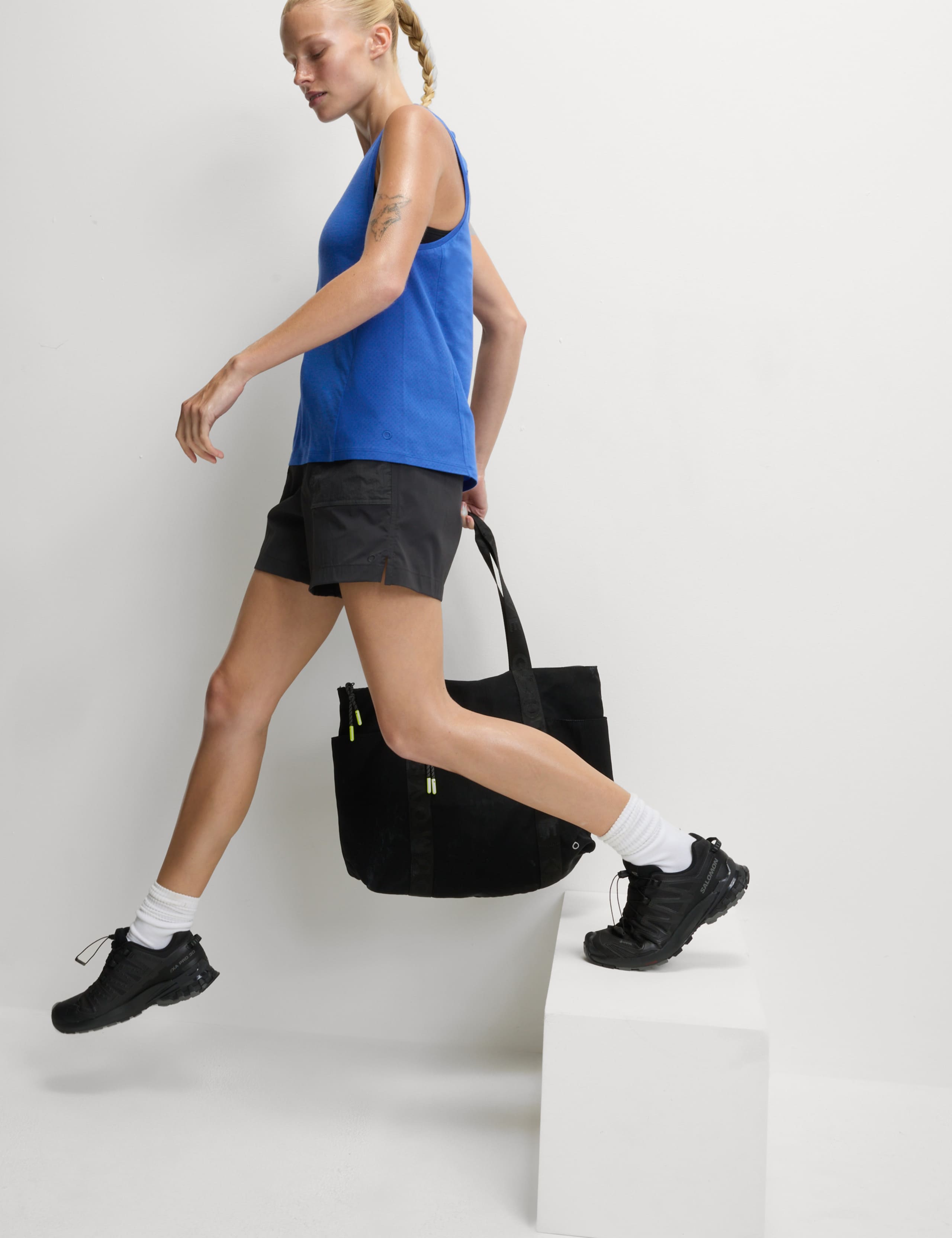 Crew Neck Relaxed Walking Vest with Merino Wool 4 of 6