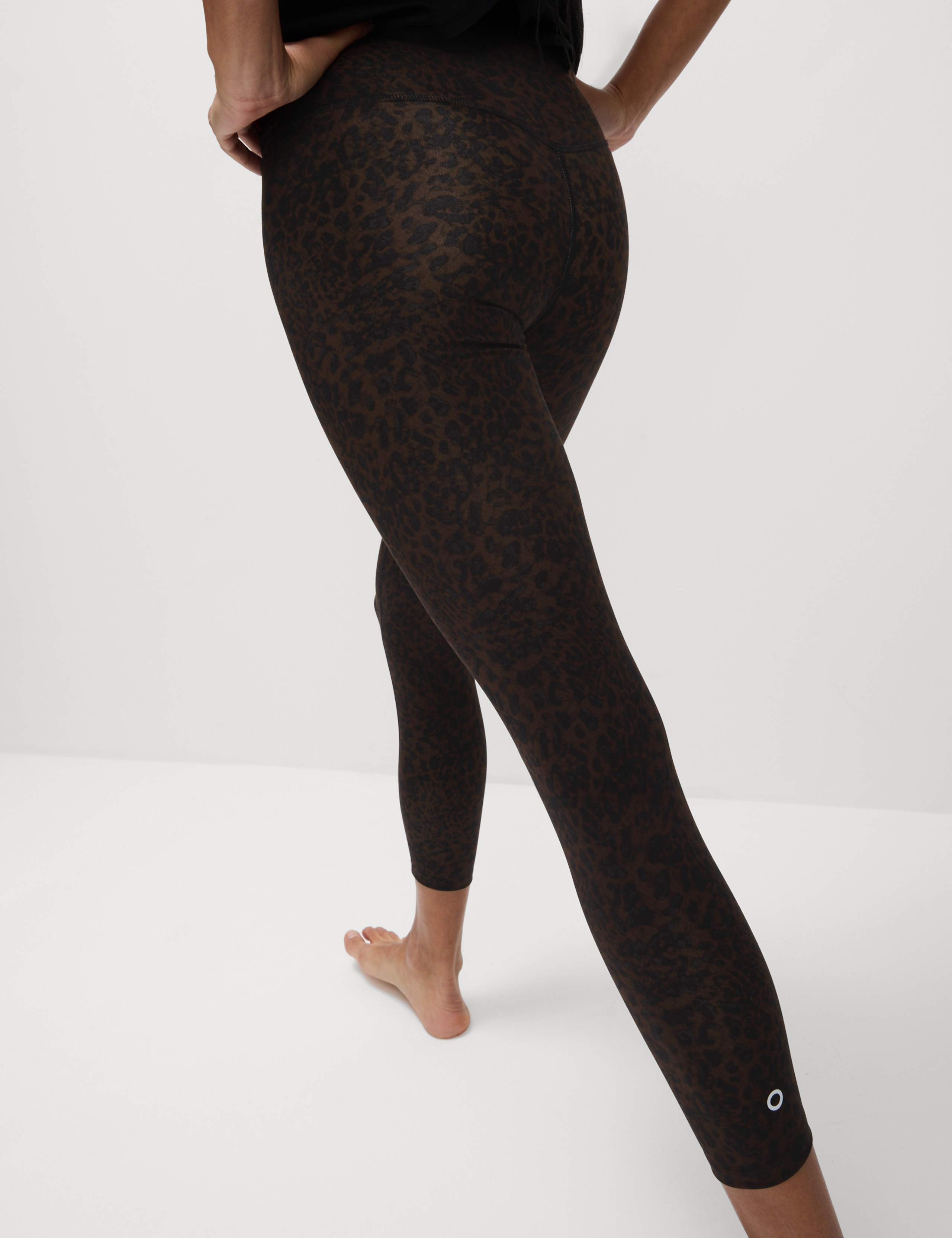 Go Balance Printed Wrap Waist 7/8 Yoga Leggings 1 of 7