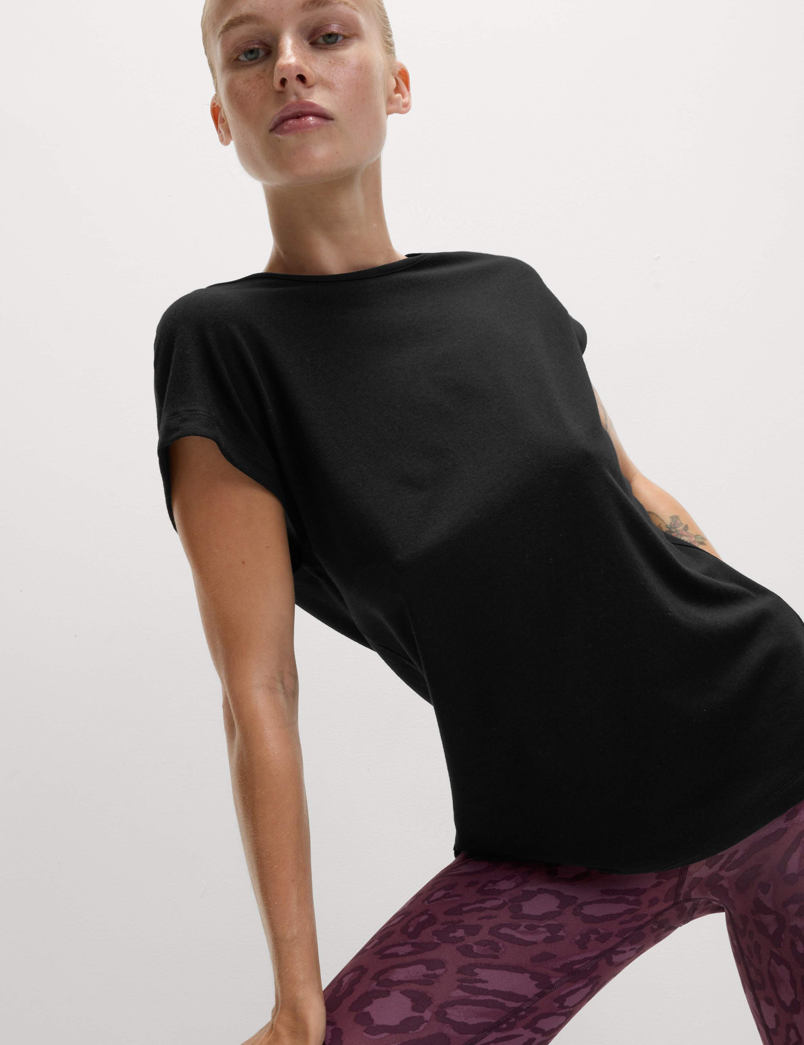 Modal Blend Yoga T-Shirt 3 of 7