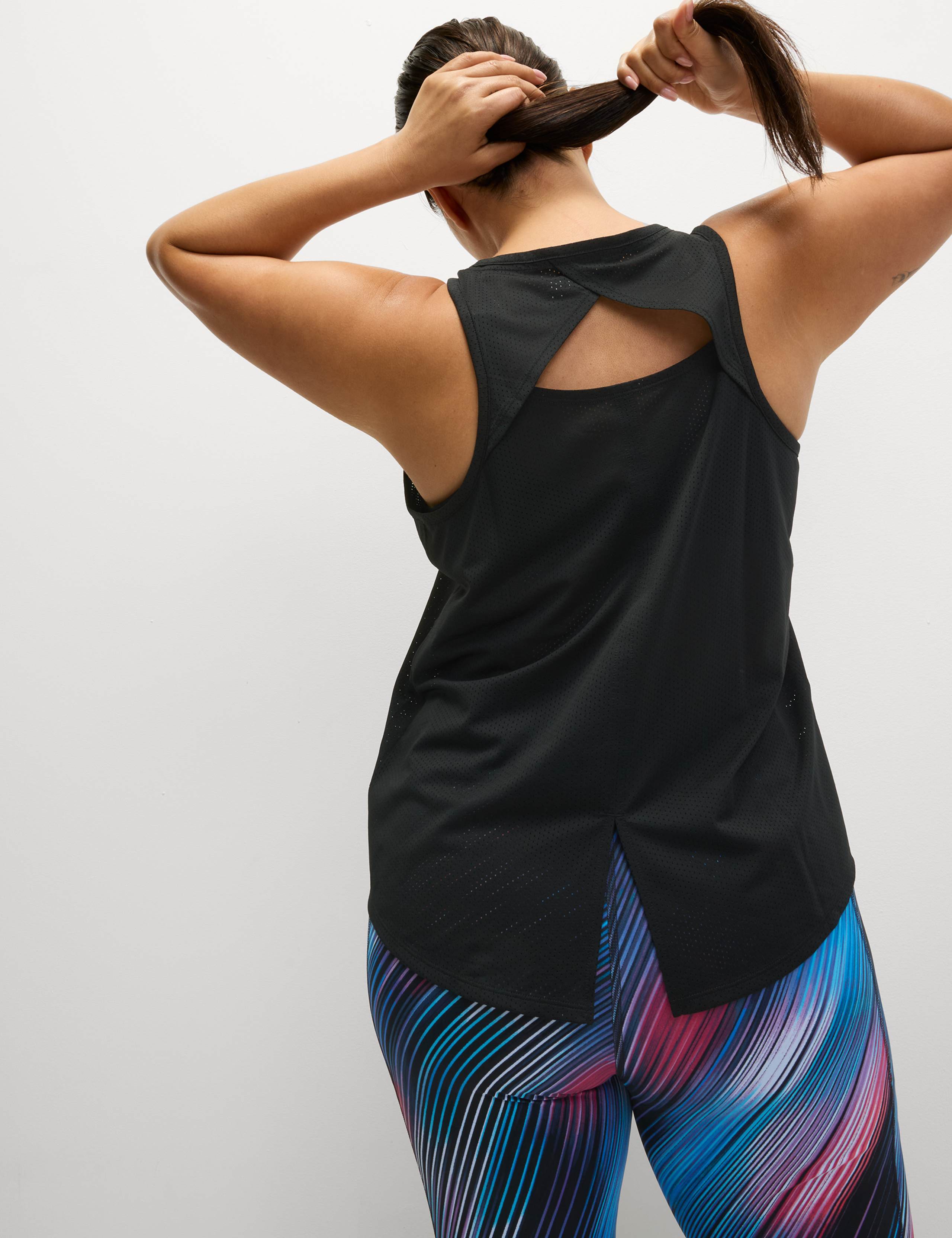 Textured Lightweight Relaxed Vest Top 3 of 6