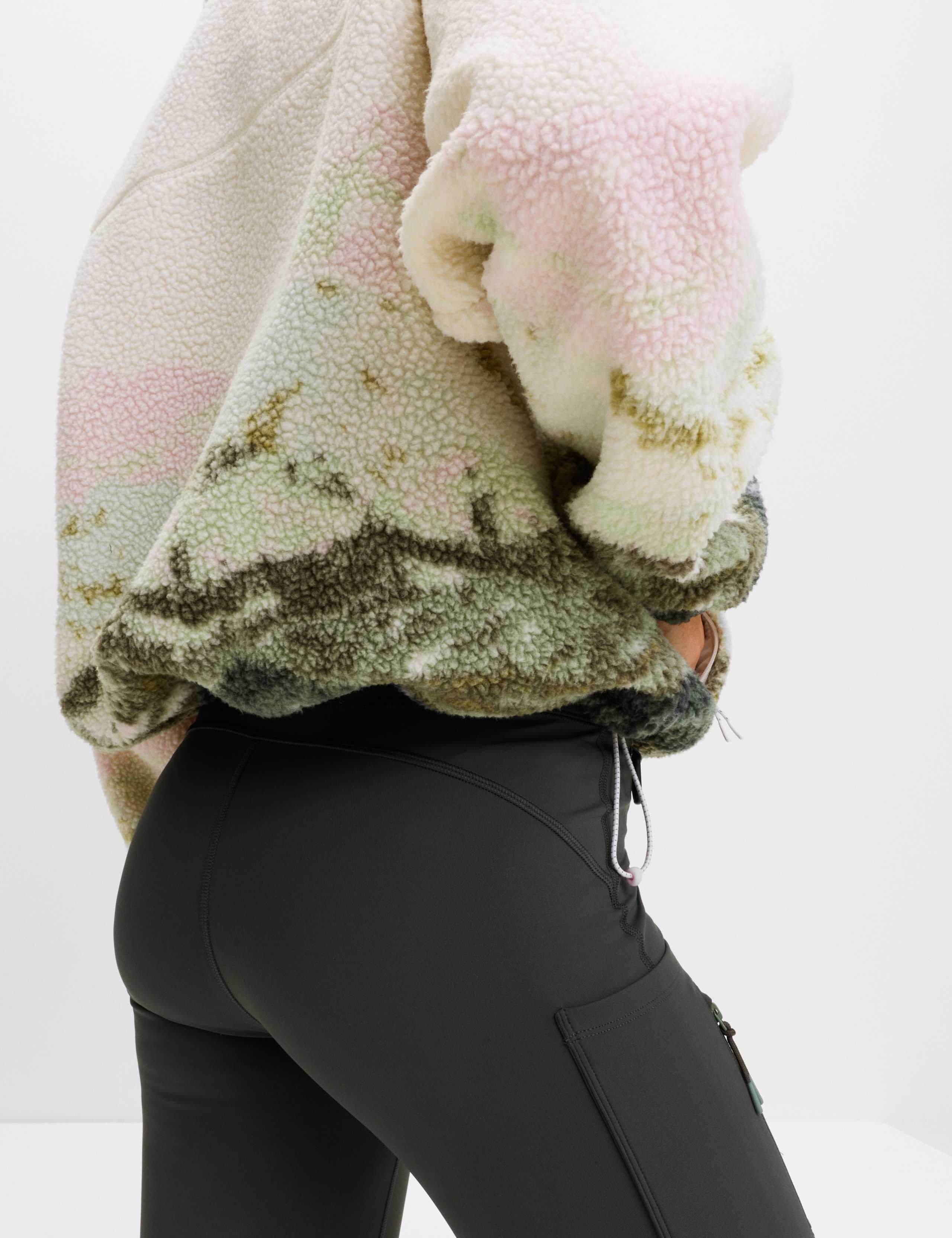 Borg Printed Funnel Neck Fleece Jacket 3 of 7