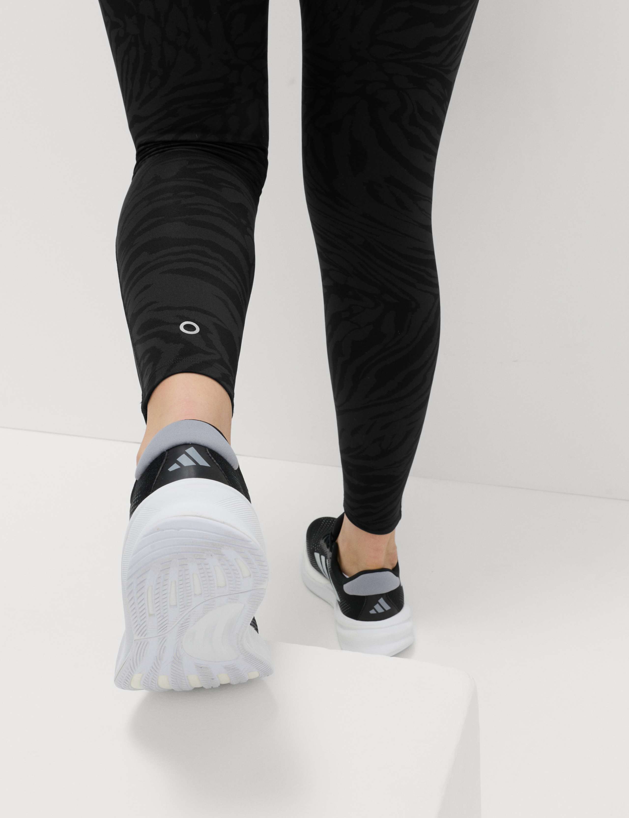 Go Move Jacquard Thermal Cool Comfort™ High Waisted Leggings 6 of 7