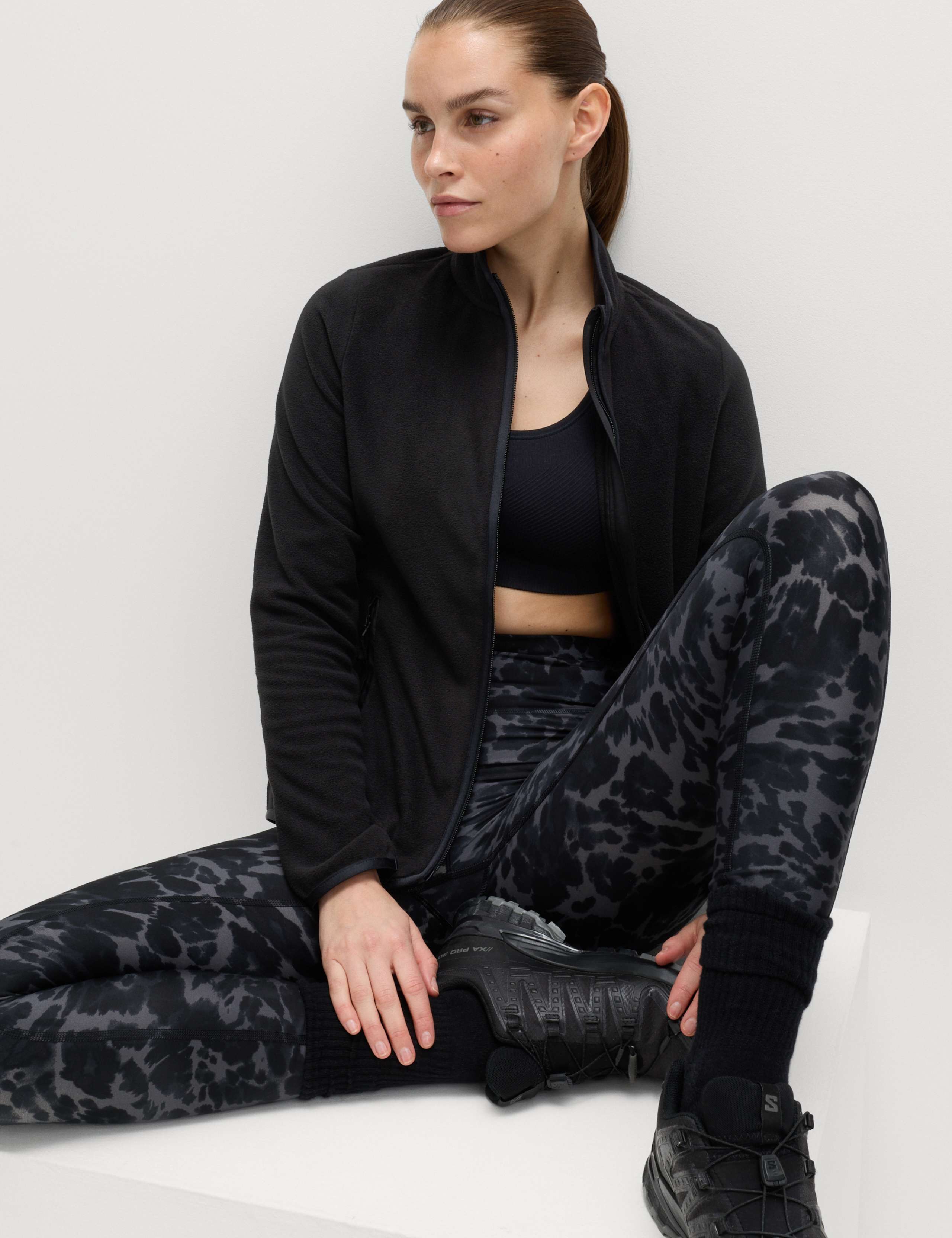 Funnel Neck Zip Up Fitted Fleece Jacket 3 of 7