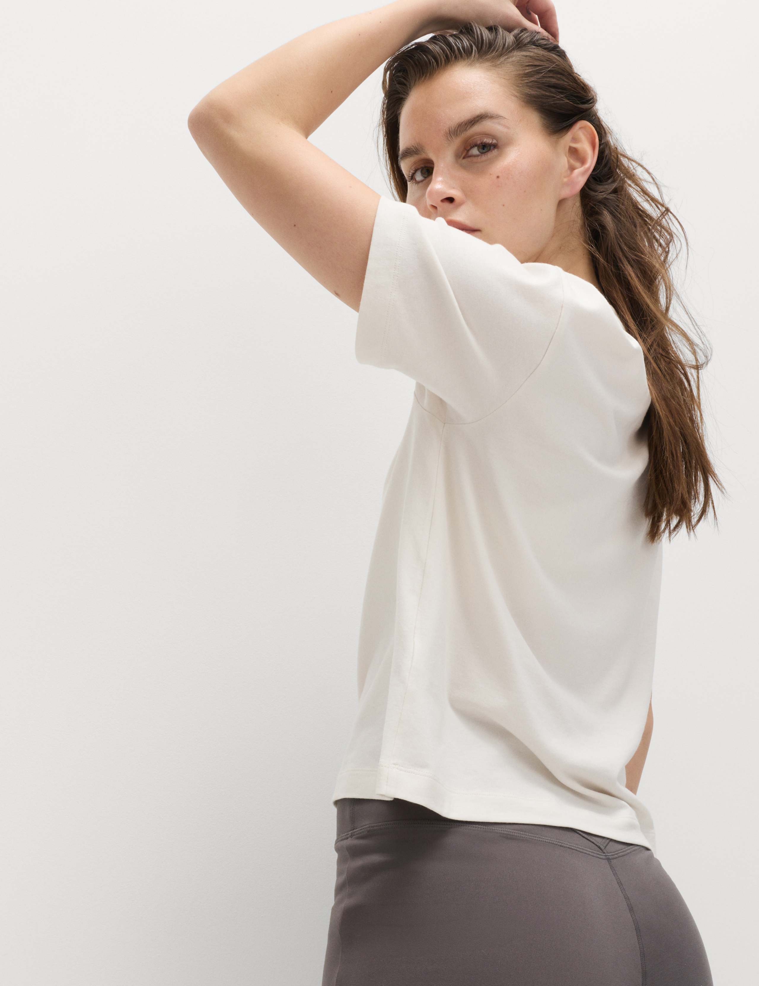 Modal Blend V-Neck Lightweight T-Shirt 3 of 5