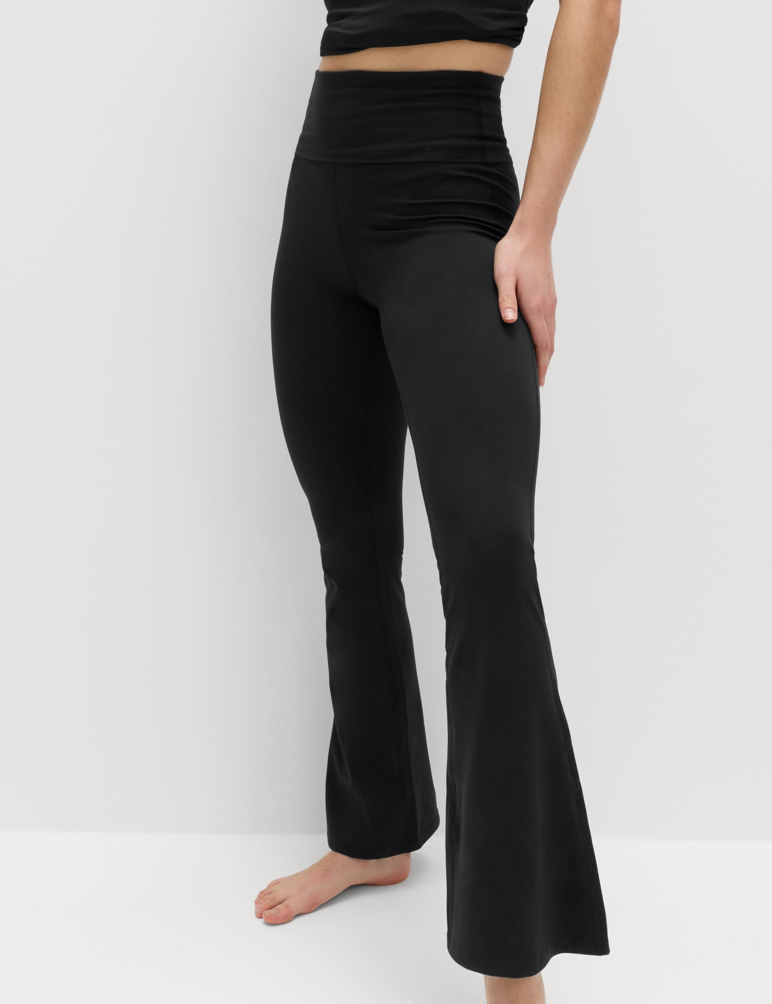 Go Balance Foldover Waist Flared Leggings 3 of 5