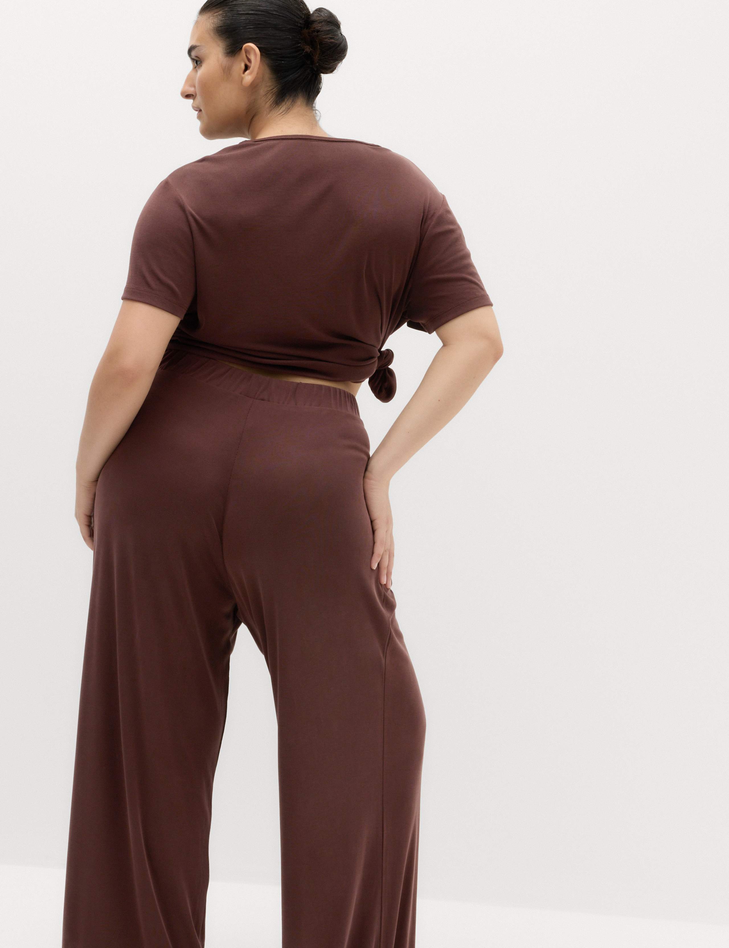 Modal Rich Pleated Wide Leg Joggers 4 of 5