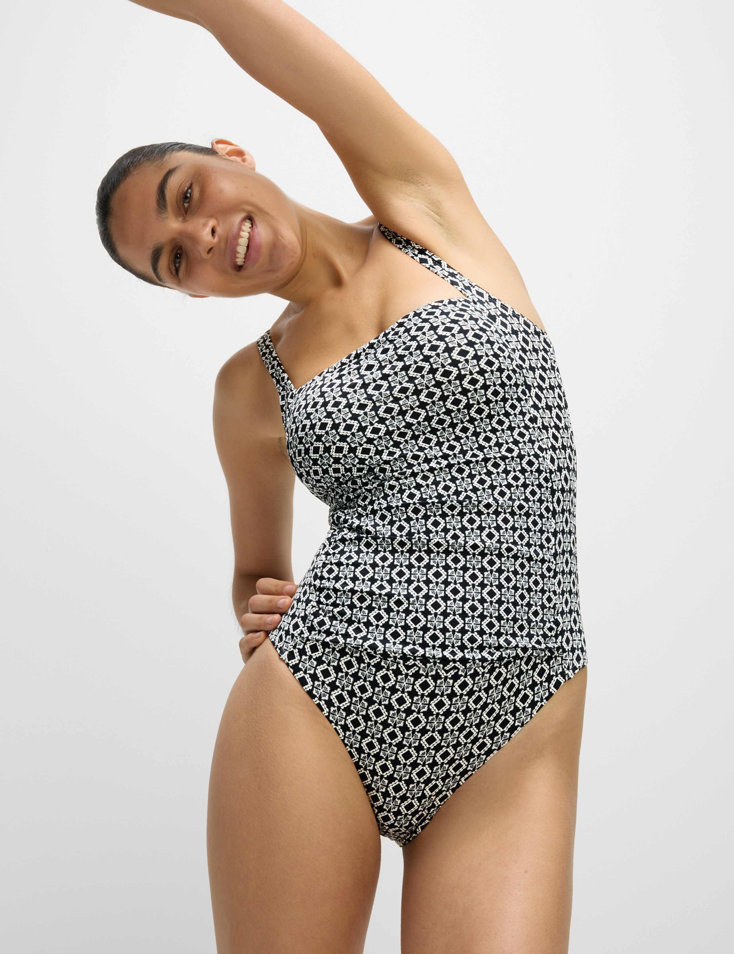 360 Tummy Control Printed Padded Swimsuit 4 of 4