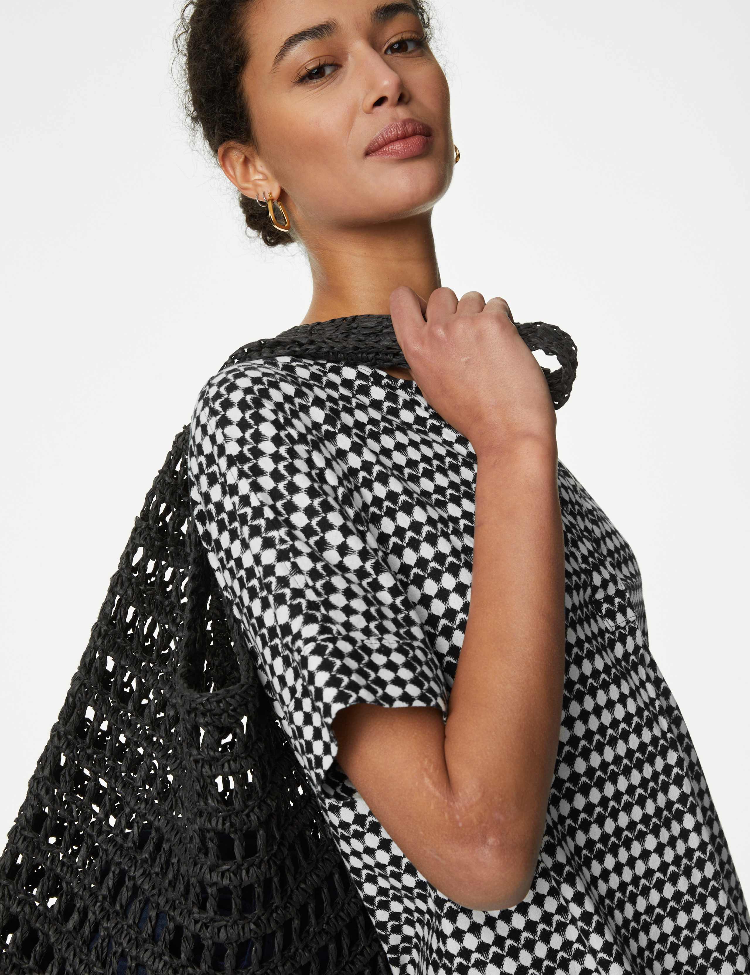 Linen Rich Printed V-Neck Shift Dress 3 of 4