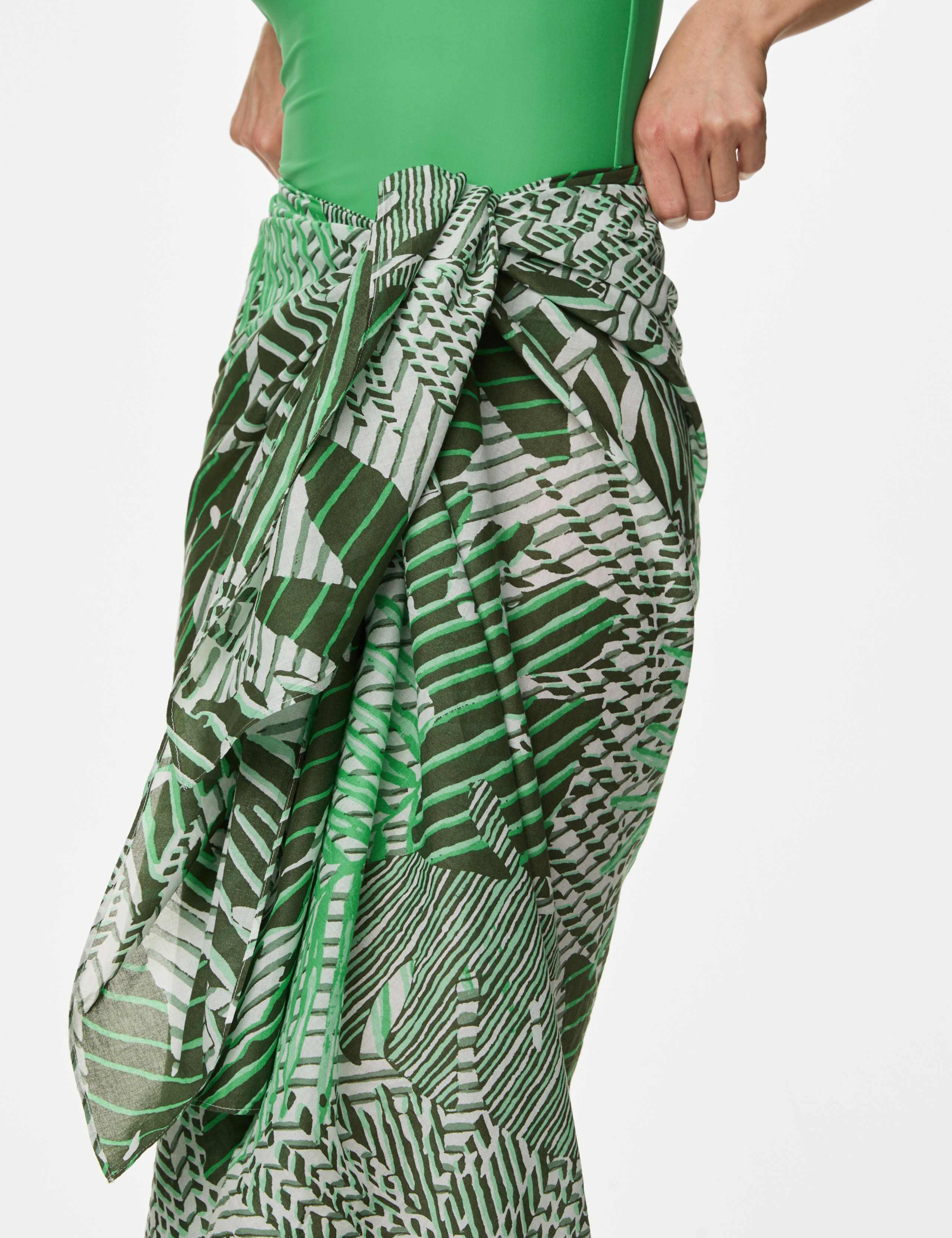 Pure Cotton Printed Sarong 4 of 6