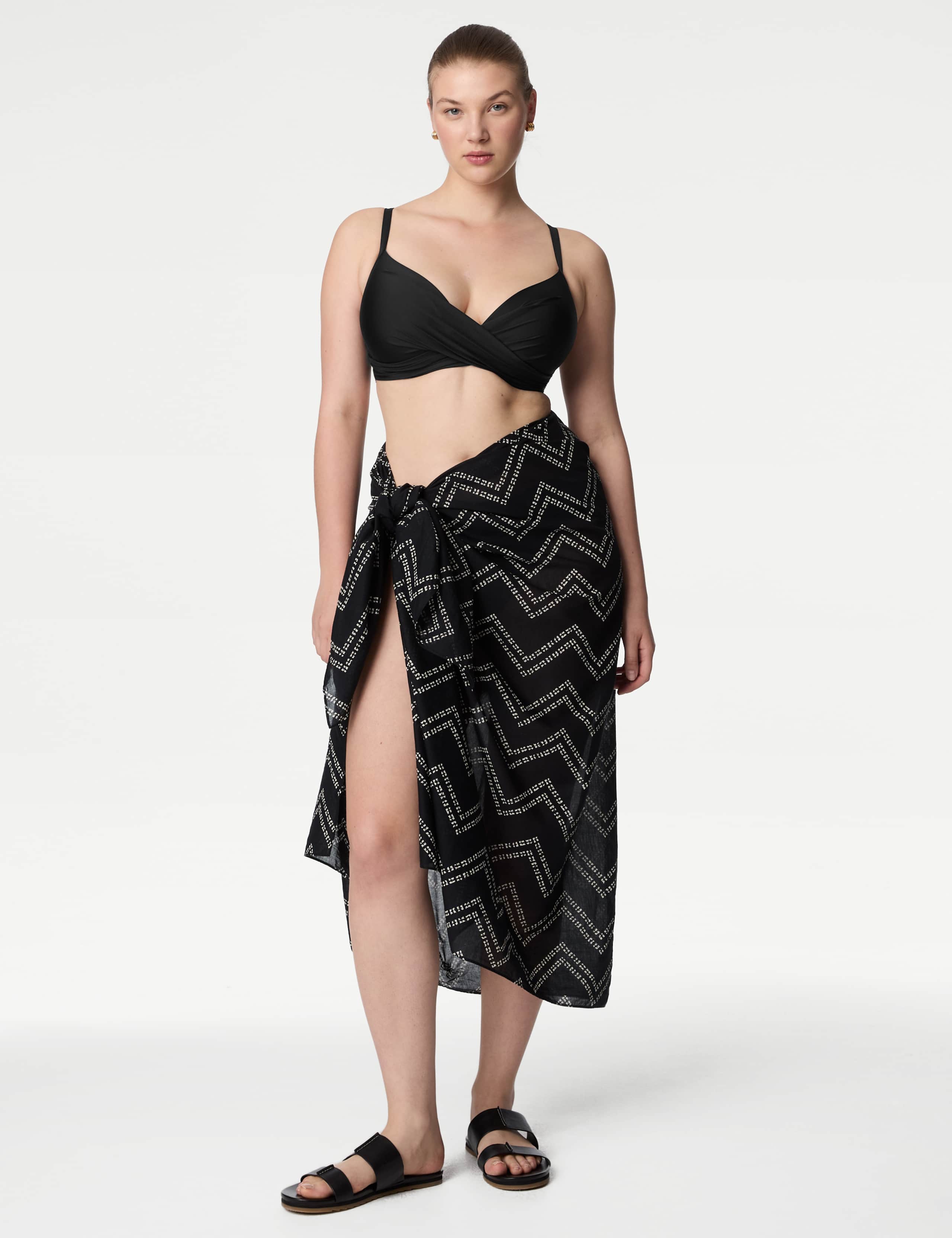 Wired Padded Plunge Bikini Top D-G 3 of 5