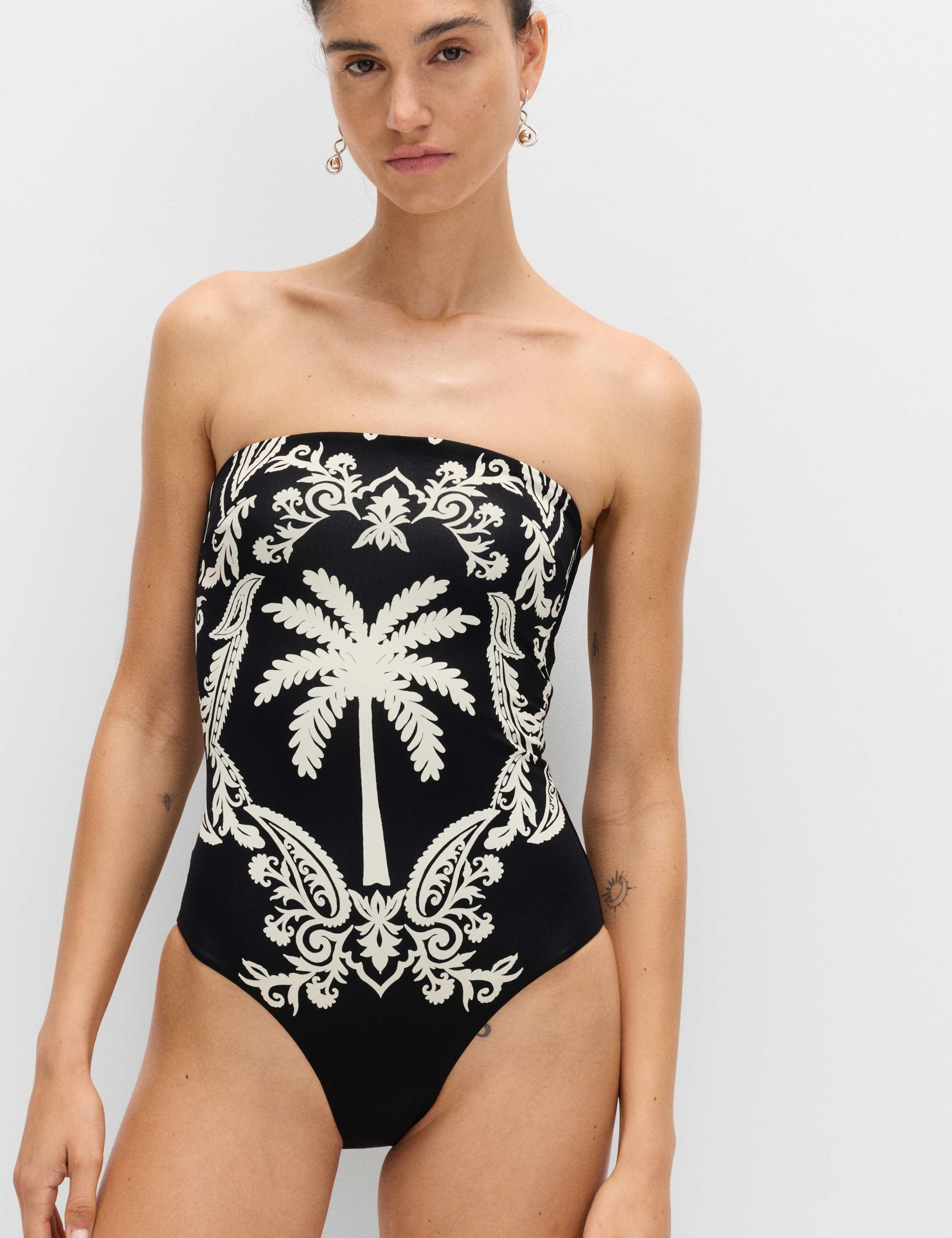 Tummy Control Printed Bandeau Swimsuit 1 of 7