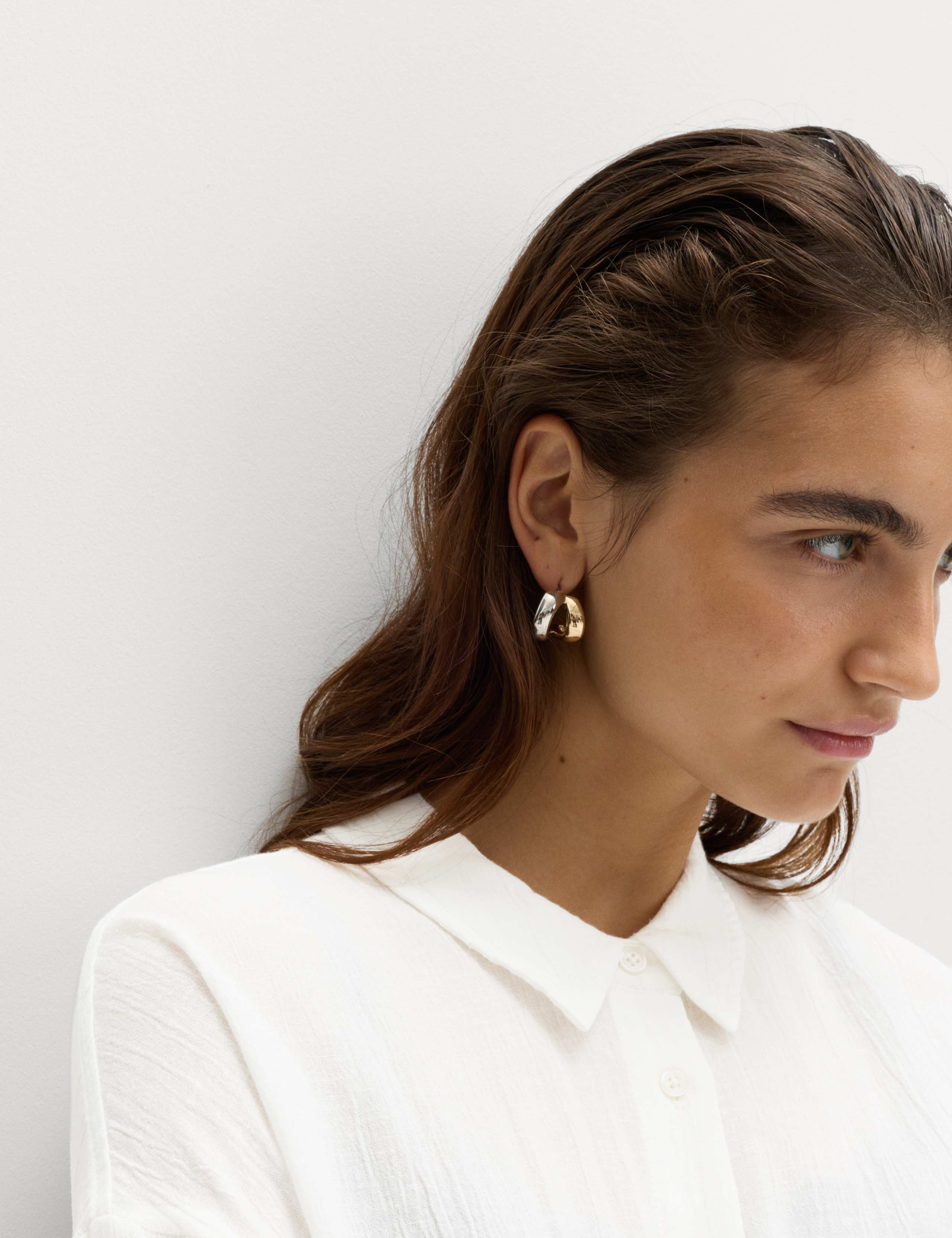 Cotton Rich Textured Shirt with Linen 3 of 6