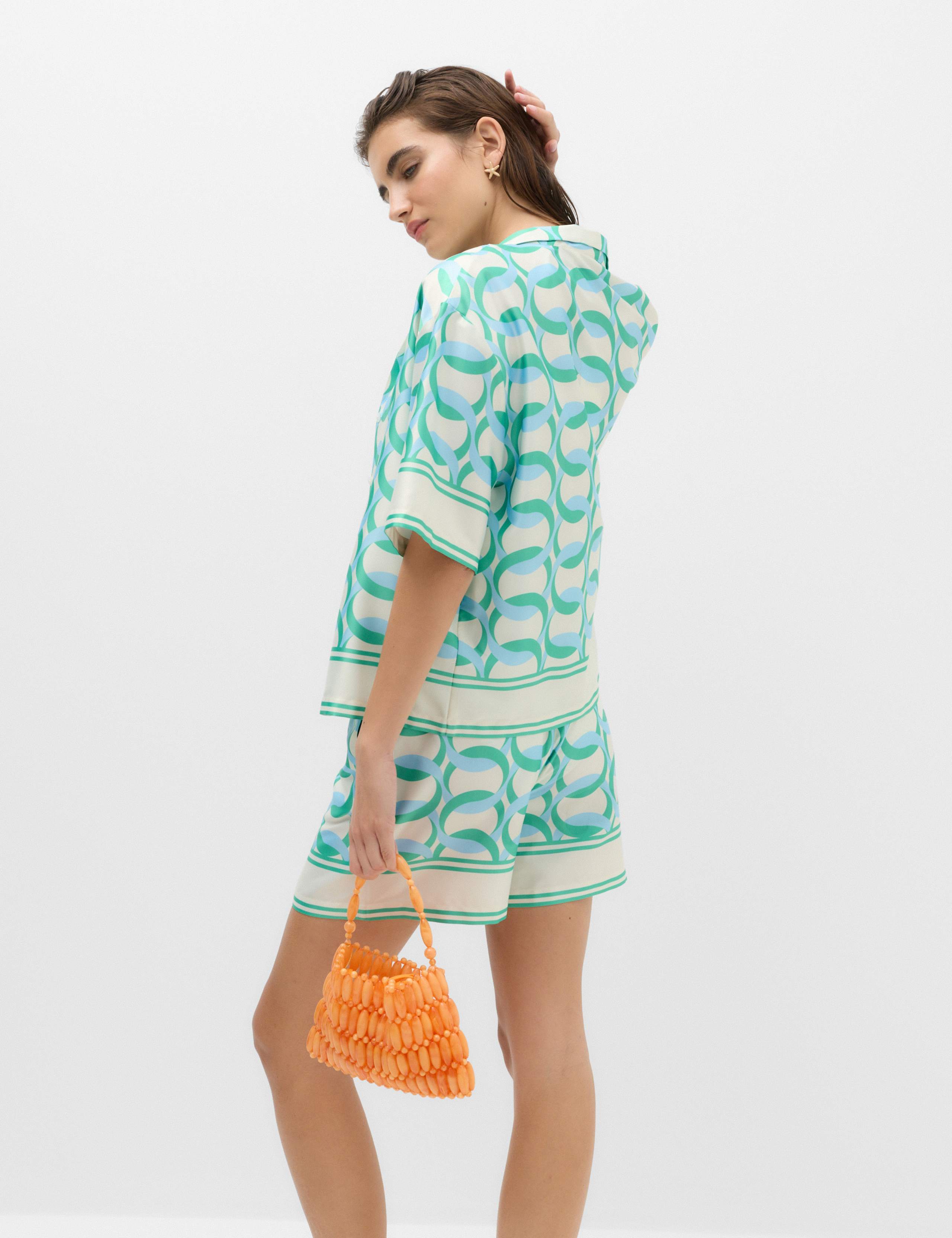 Satin Printed Short Sleeve Beach Shirt 3 of 5