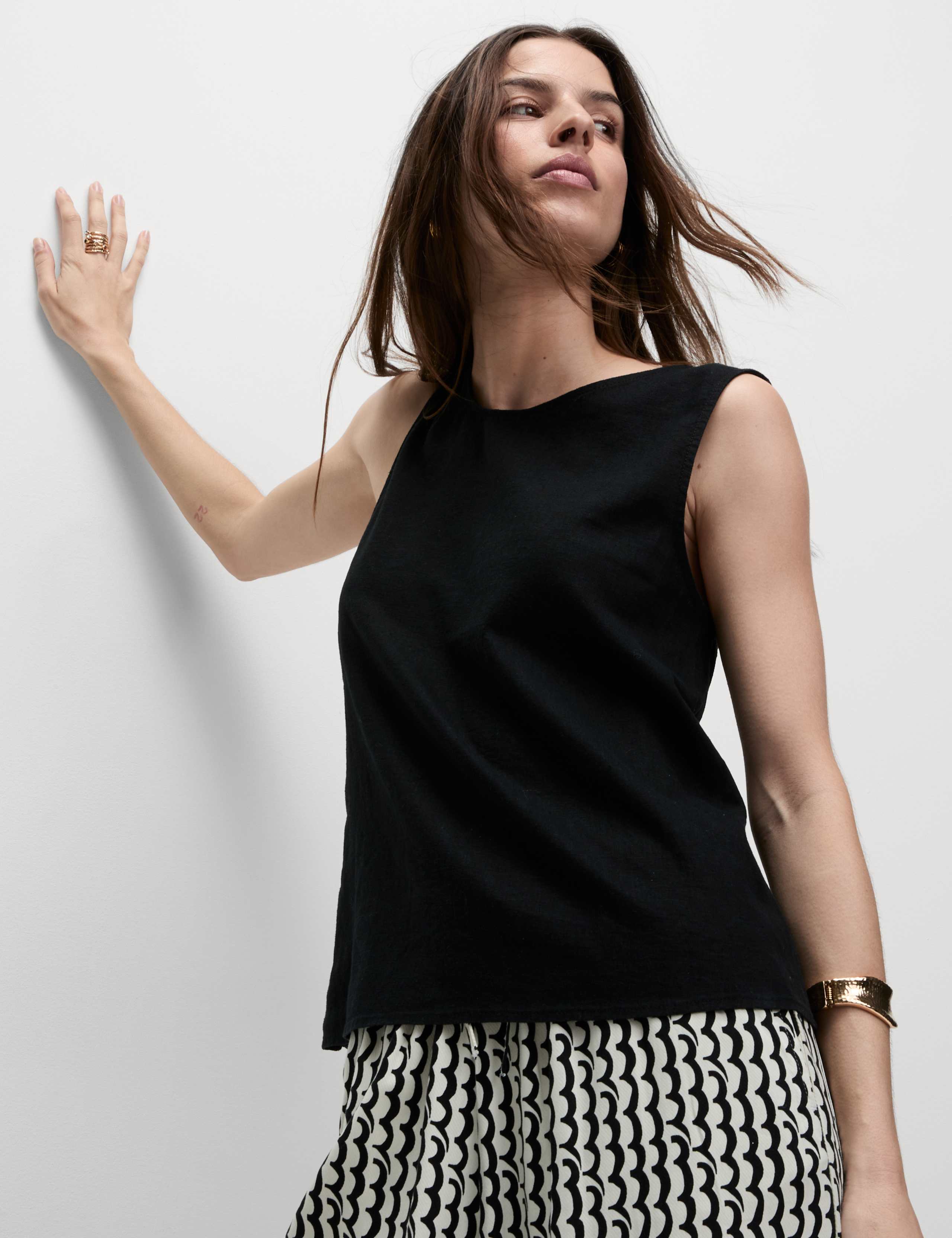 Linen Rich Cross Back Tank Top 4 of 6