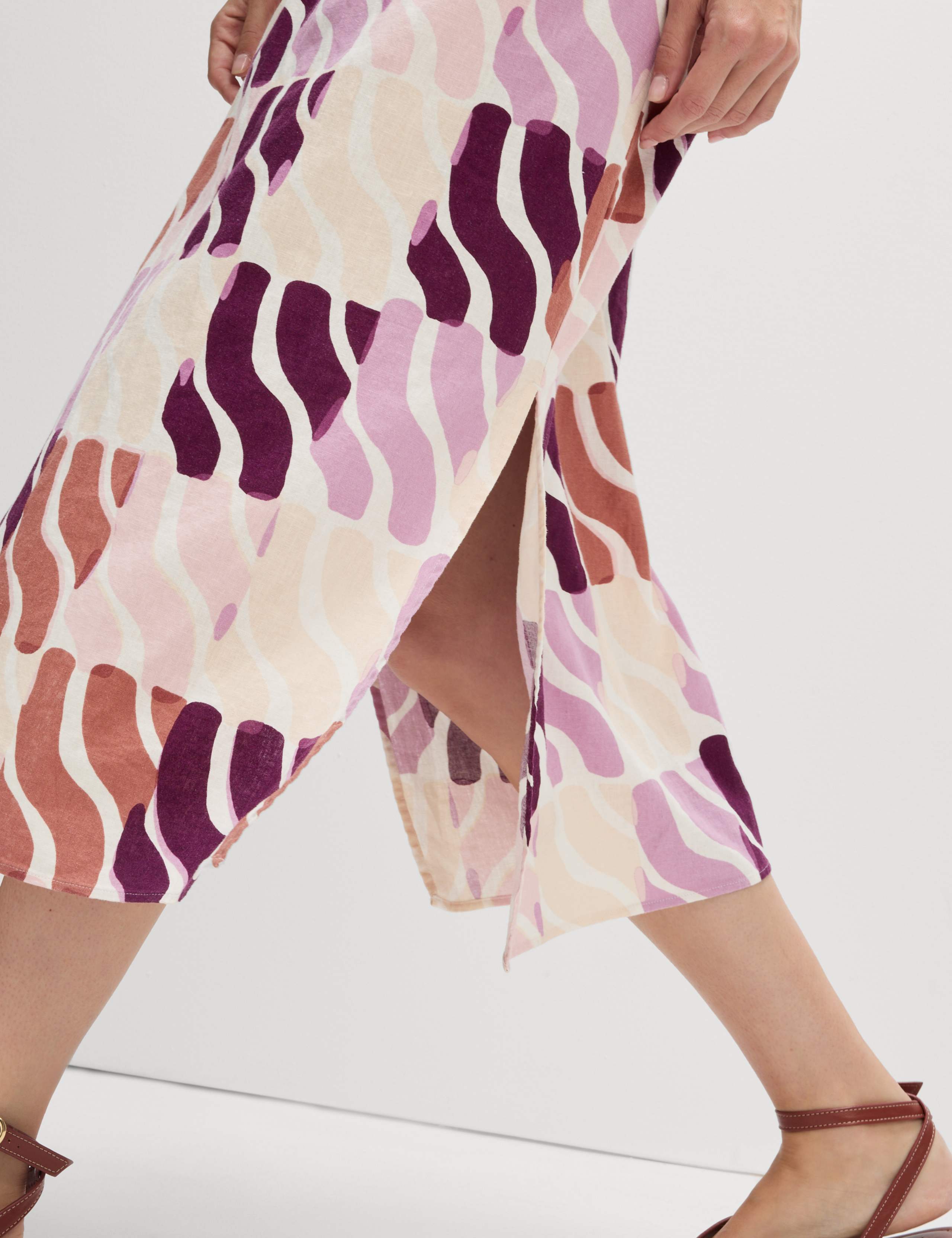 Linen Rich Printed Round Neck Midi Dress 5 of 6