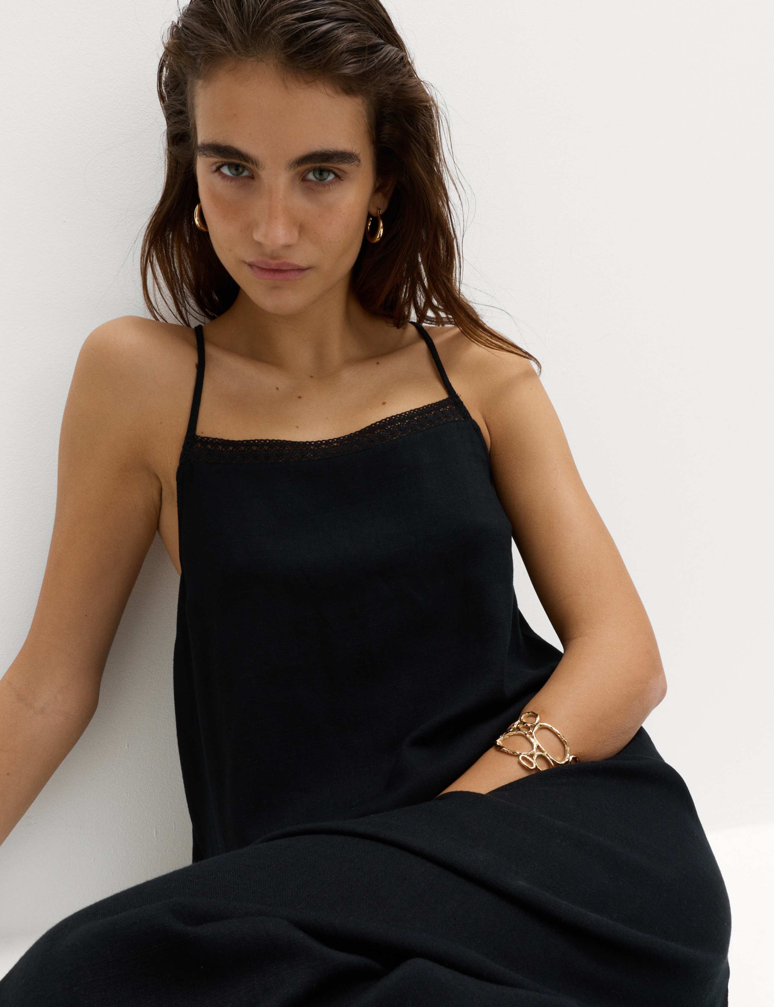 Square Neck Lace Insert Maxi Shift Dress with Linen 4 of 5