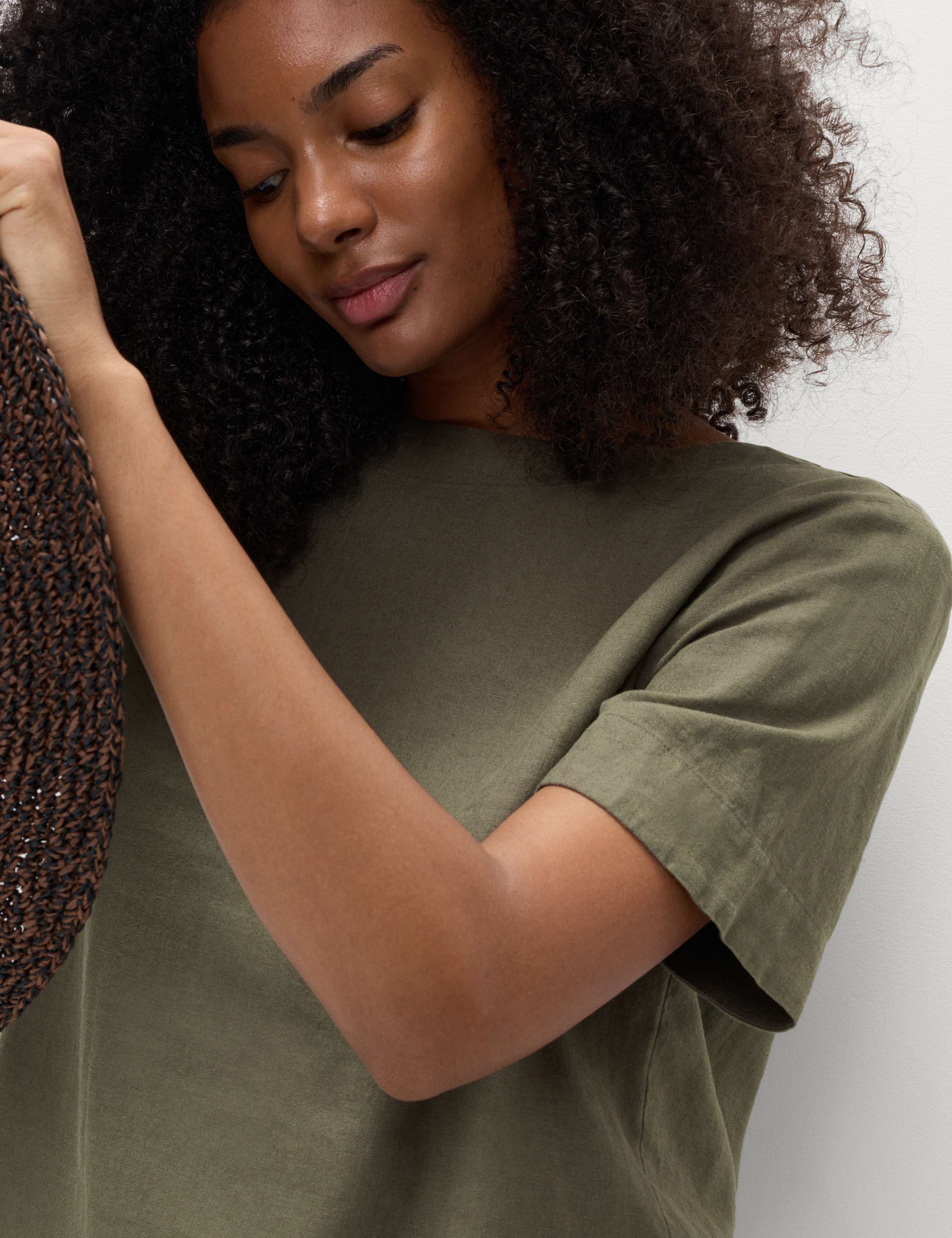 Linen Rich Relaxed T-Shirt 4 of 5