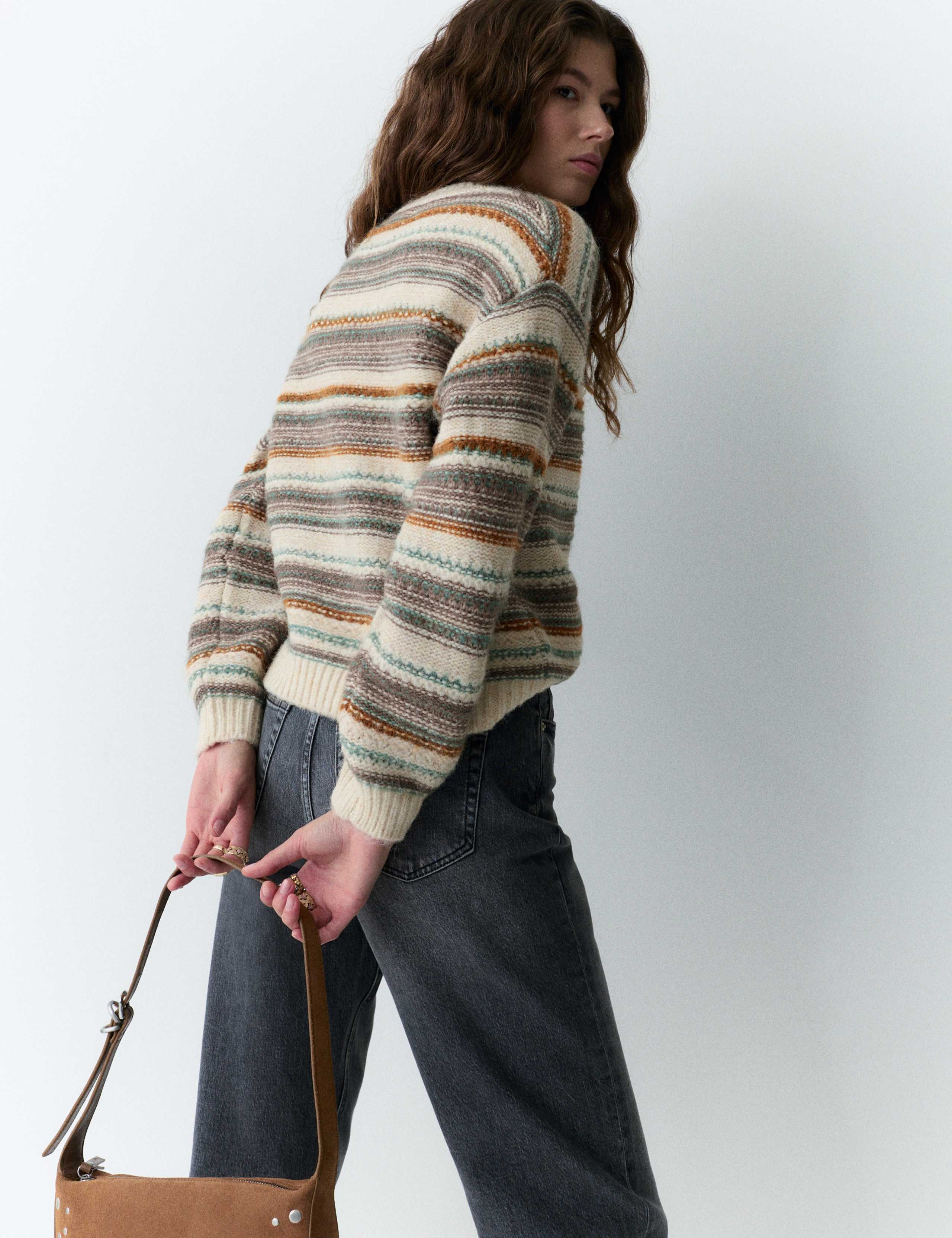 Striped Knitted Crew Neck Relaxed Jumper 4 of 5