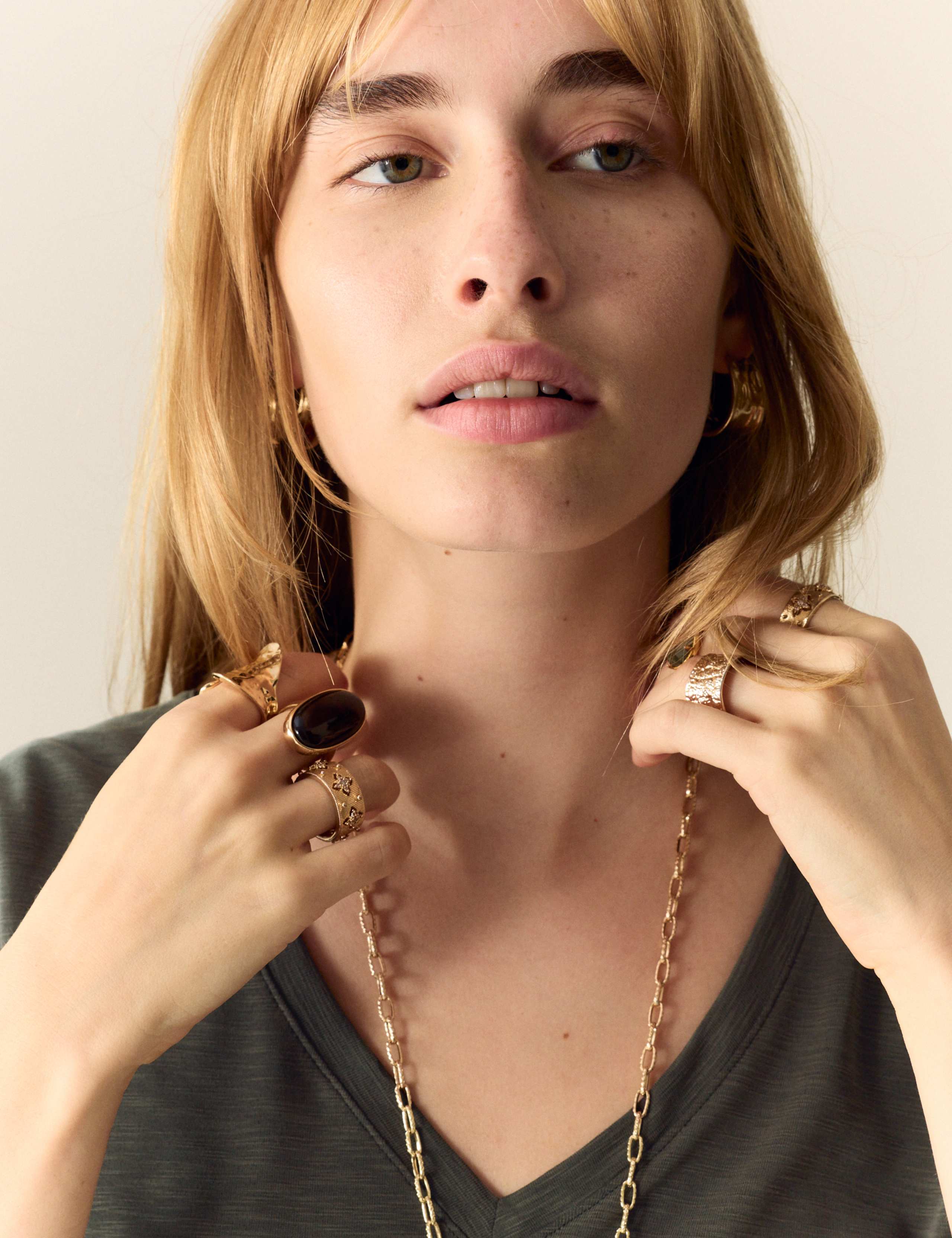 Modal Rich V-Neck Top 3 of 4