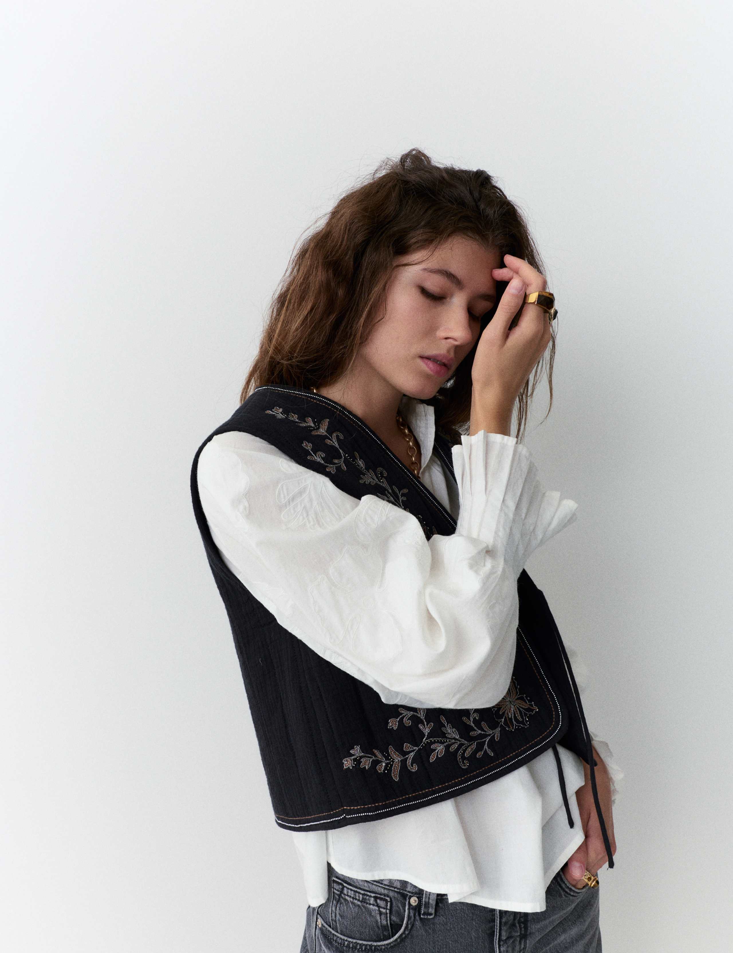 Pure Cotton V-Neck Cornelli Sleeve Blouse 3 of 5