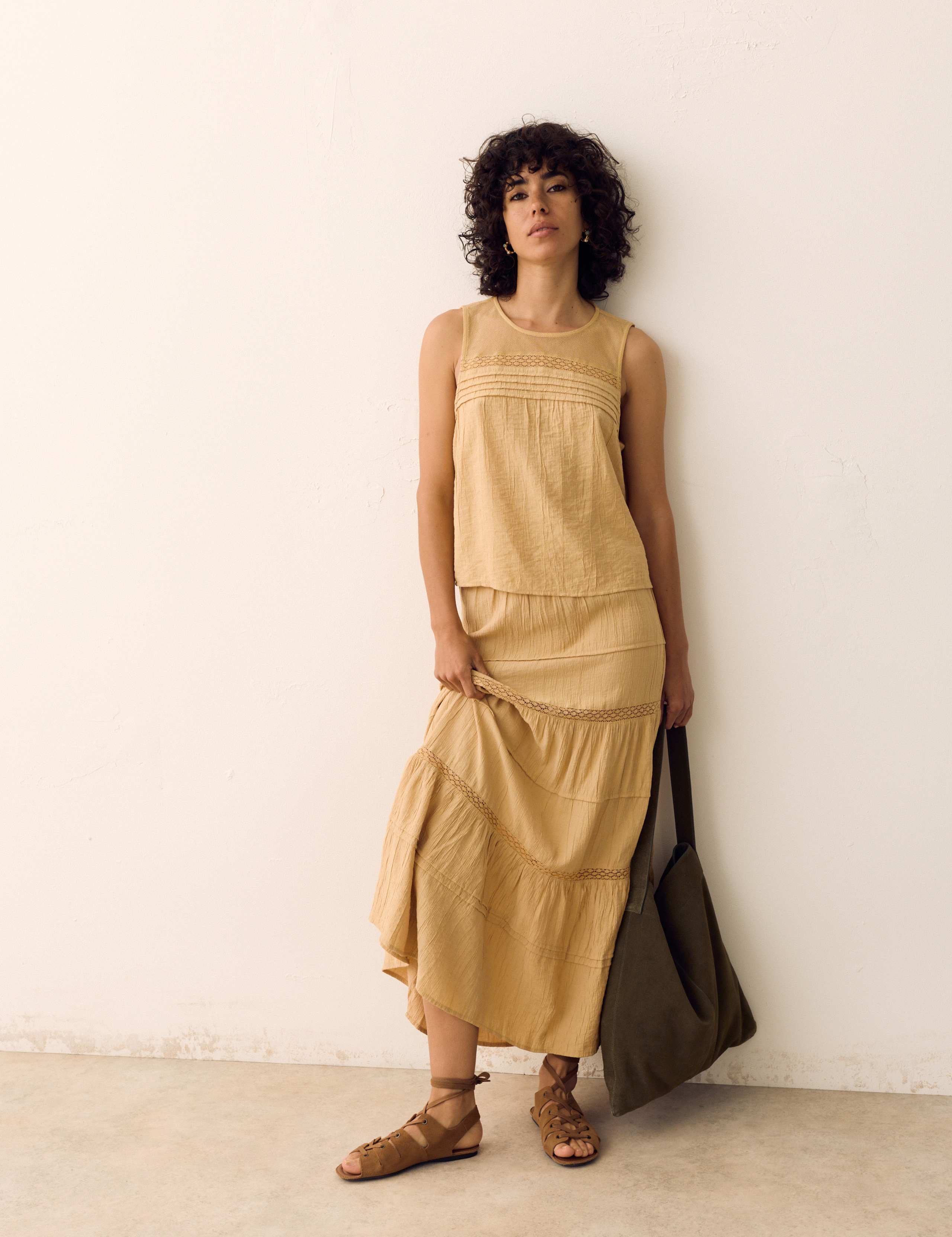 Lace Insert Mesh Yoke Sleeveless Top 3 of 5