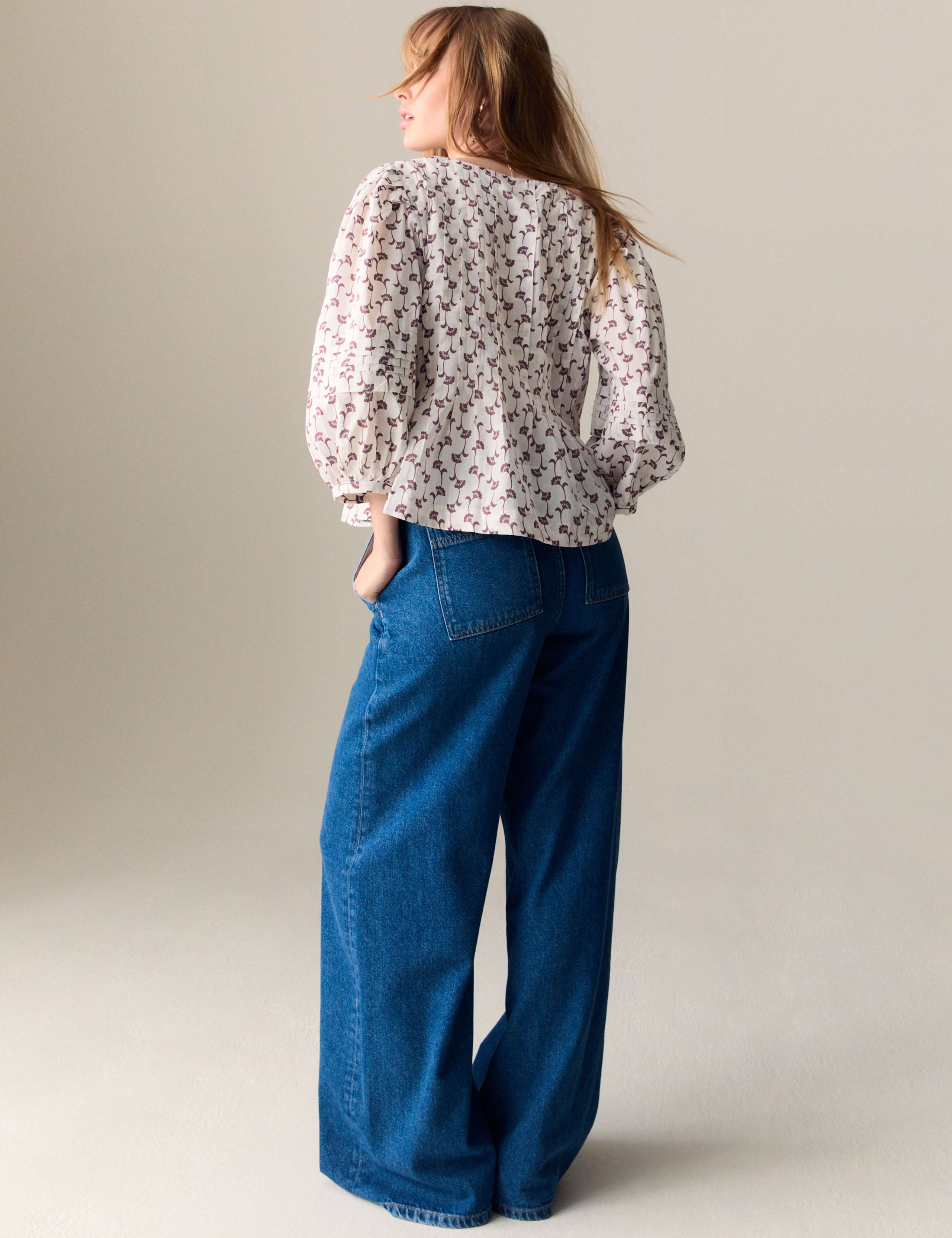 Pure Cotton Printed V-Neck Pintuck Blouse 3 of 5