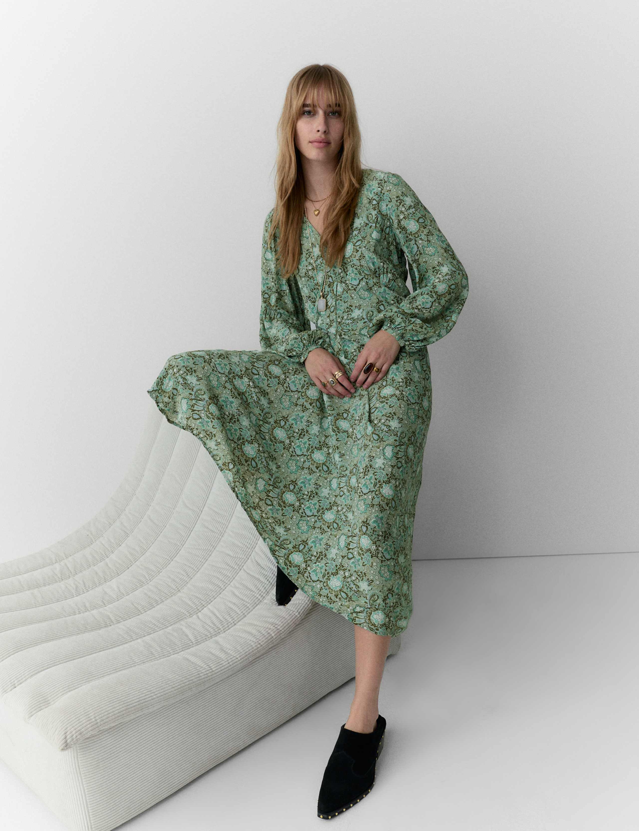 Printed V-Neck Tie Front Midi Dress 6 of 6